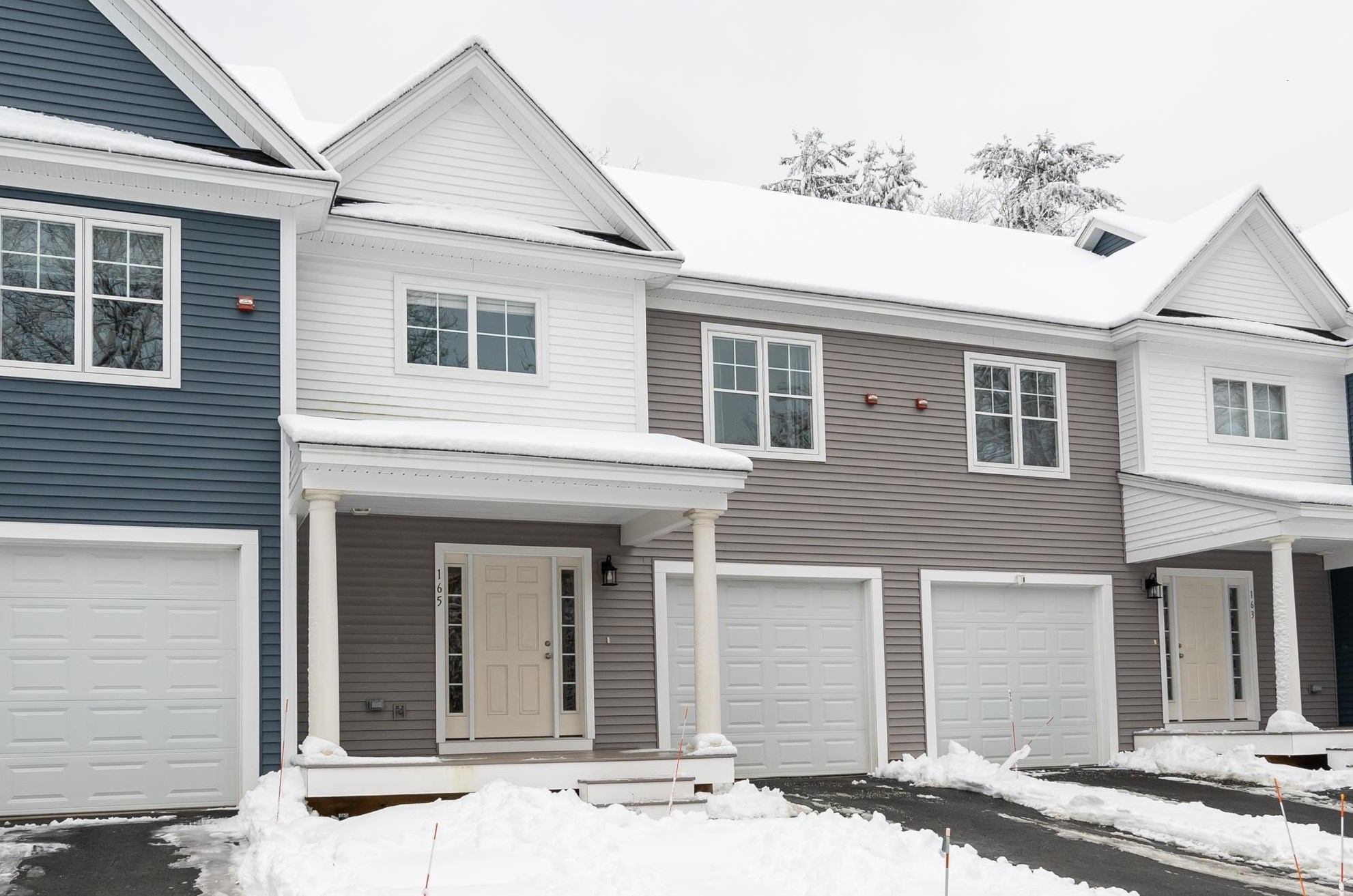 165 Knollwood Way, Manchester, NH 03102