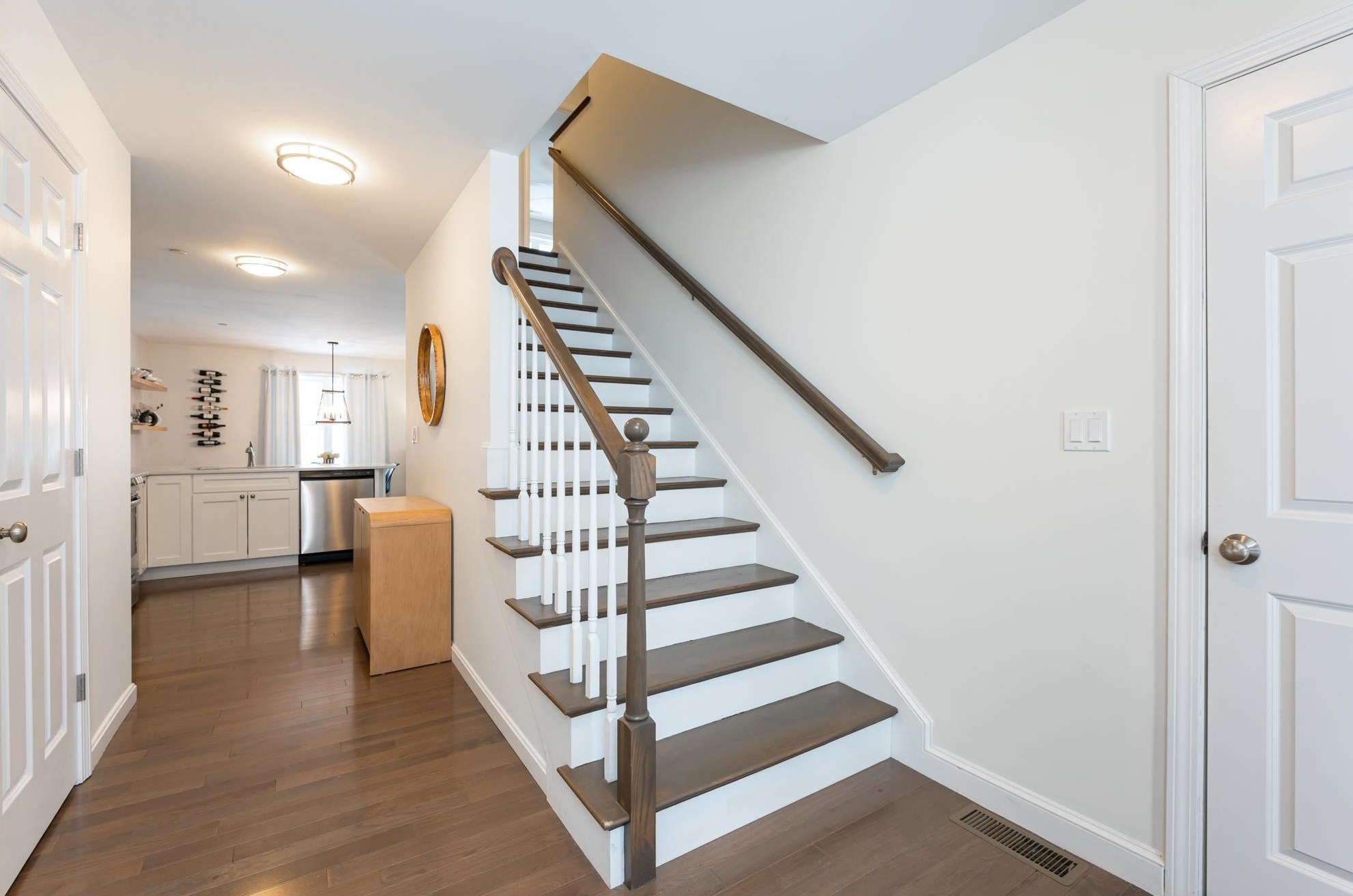 165 Knollwood Way, Manchester NH  03102 exterior