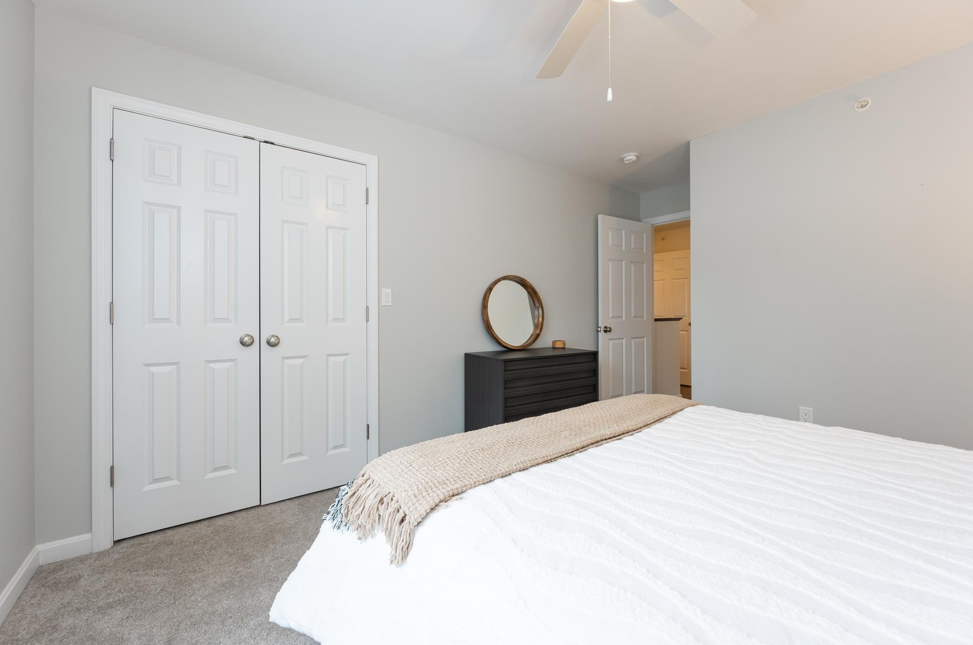 165 Knollwood Way, Manchester NH  03102 exterior