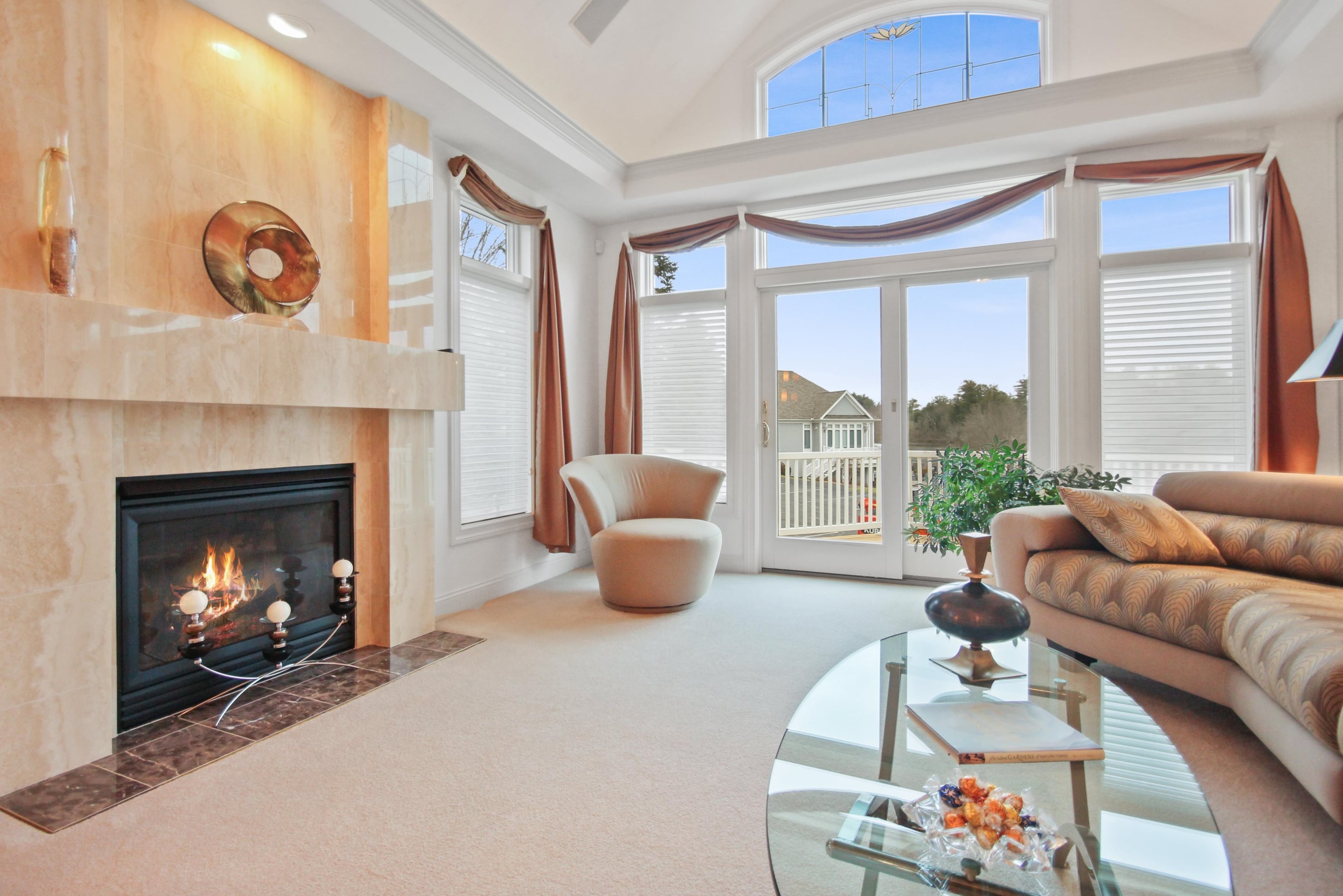 55 Hawkins Glen Dr, Salem NH  03079-1878 exterior