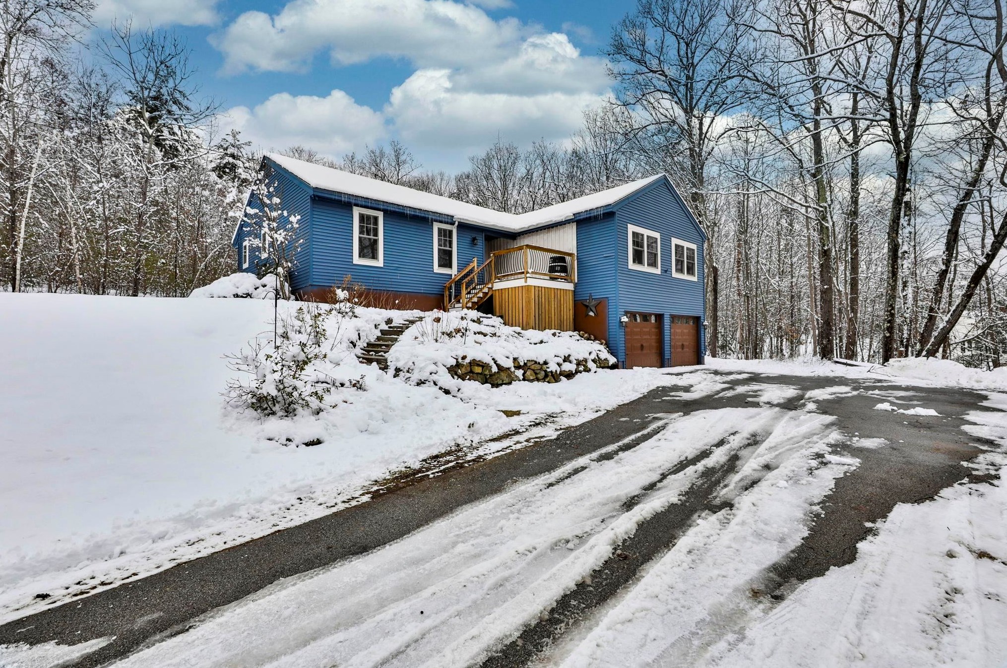 149 Tirrell Hill Rd, Goffstown, NH 03045