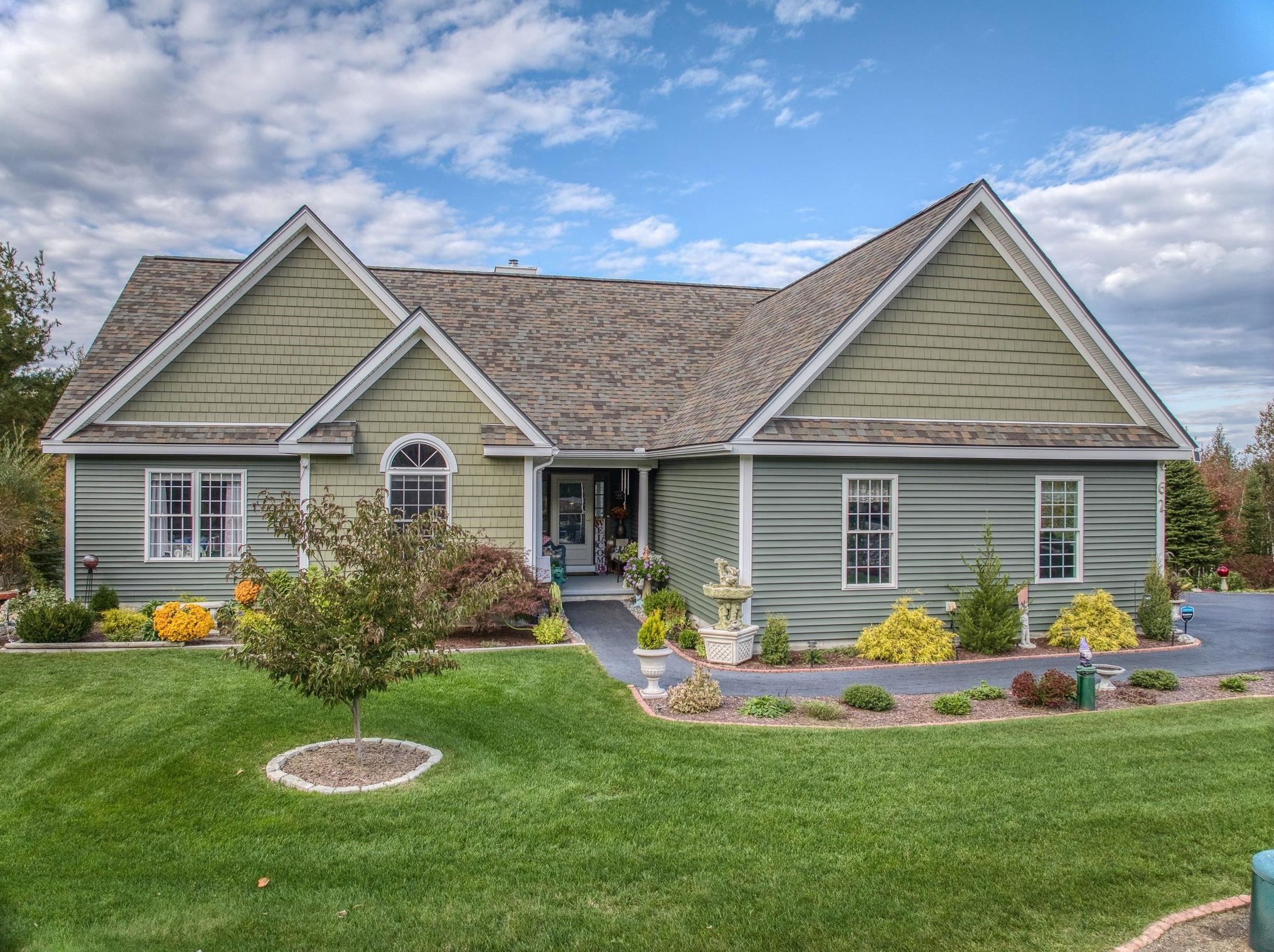 62 Popple Rd, New Boston, NH 03070
