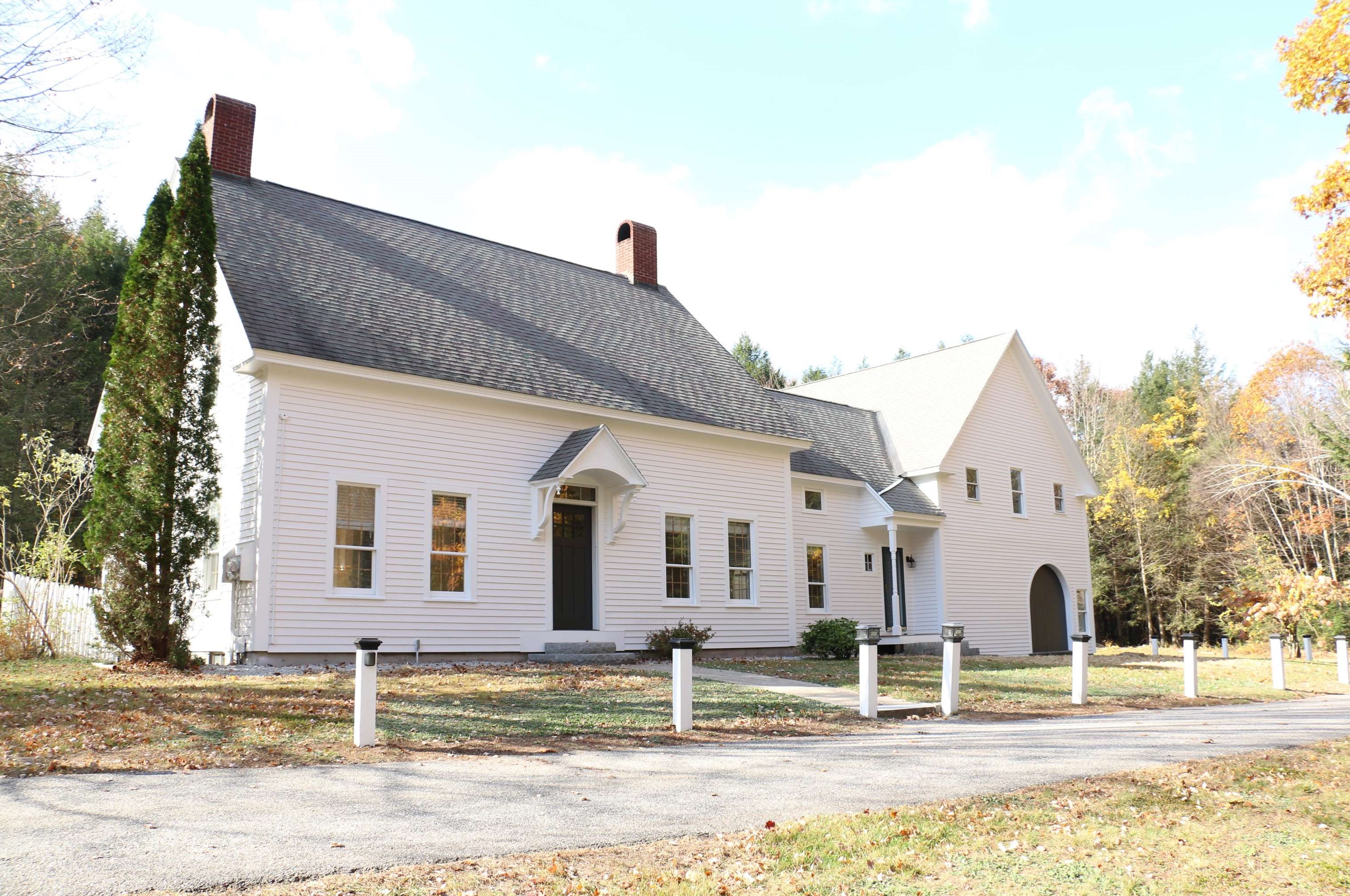20 Lincoln Dr, New Boston, NH 03070-4300
