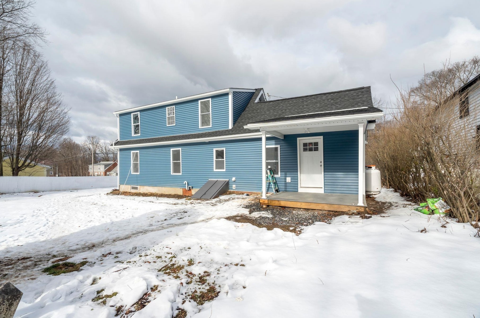 69 Chestnut St, Unity, NH 03743