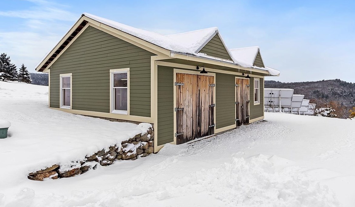 64 Barnett Hill Rd, Walpole NH  03608-5000 exterior
