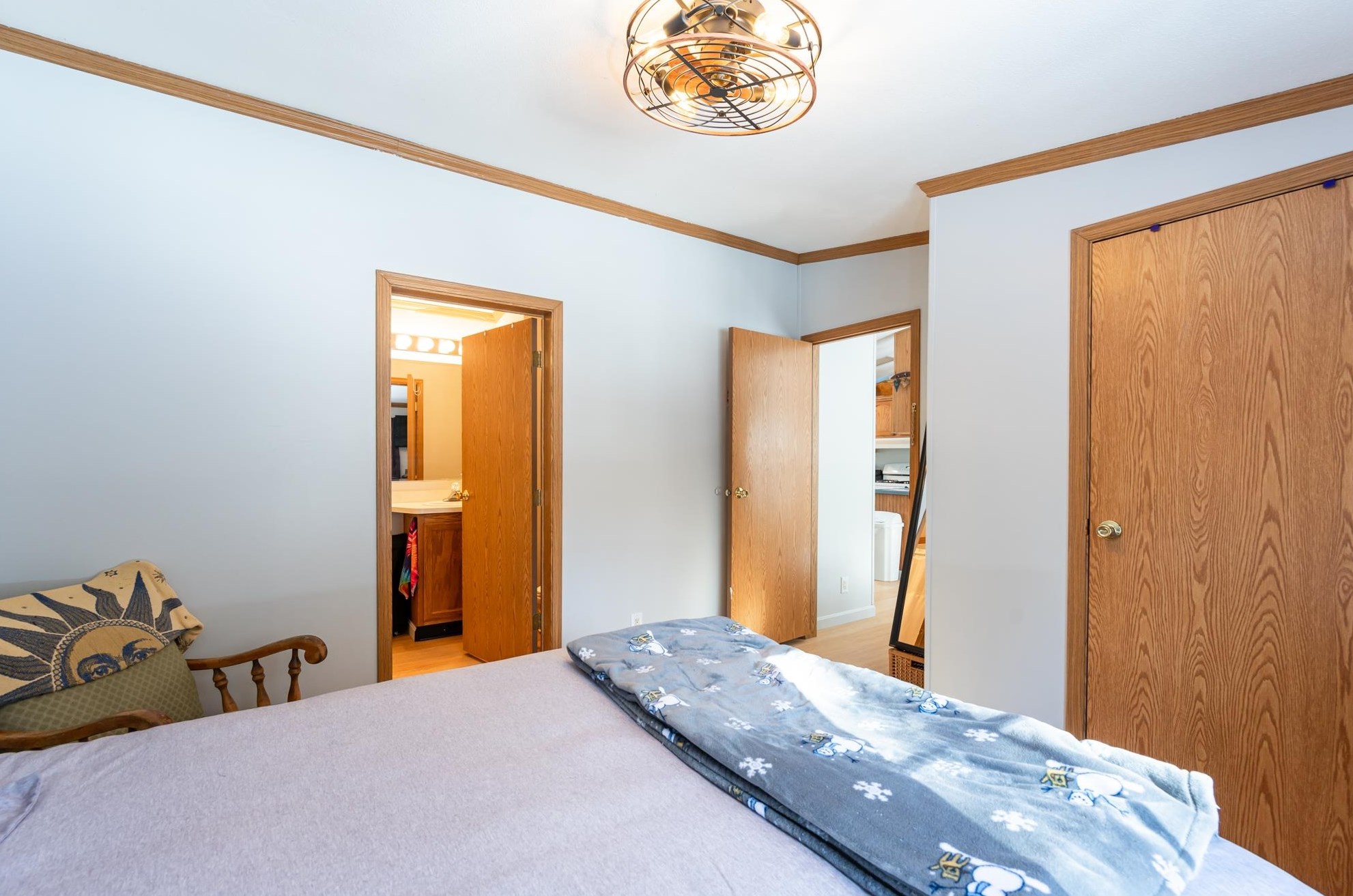 16 Saddle Back Cir, Ellsworth NH  03223-4748 exterior