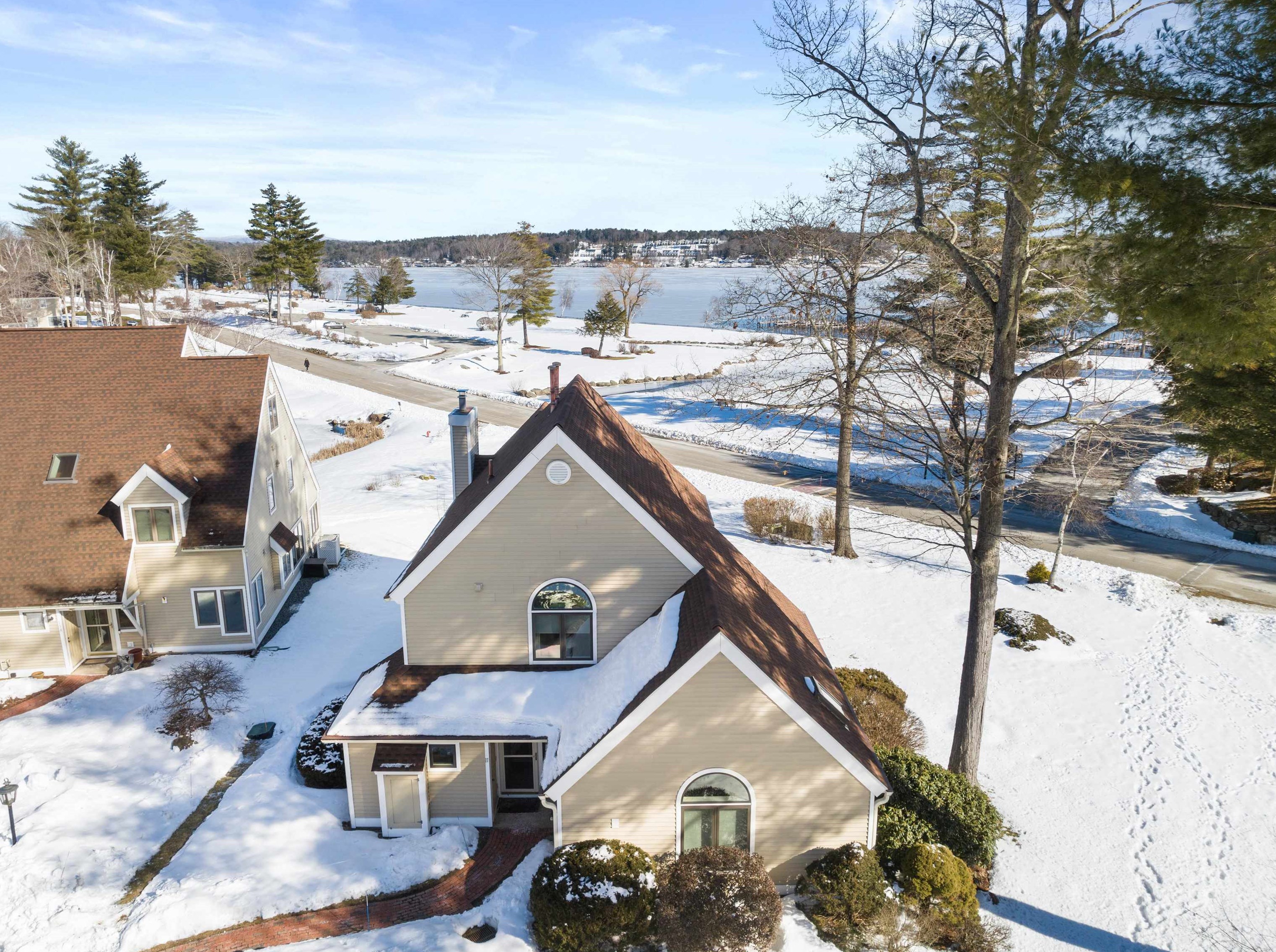 11 Songbird Ln, Laconia, NH 03246