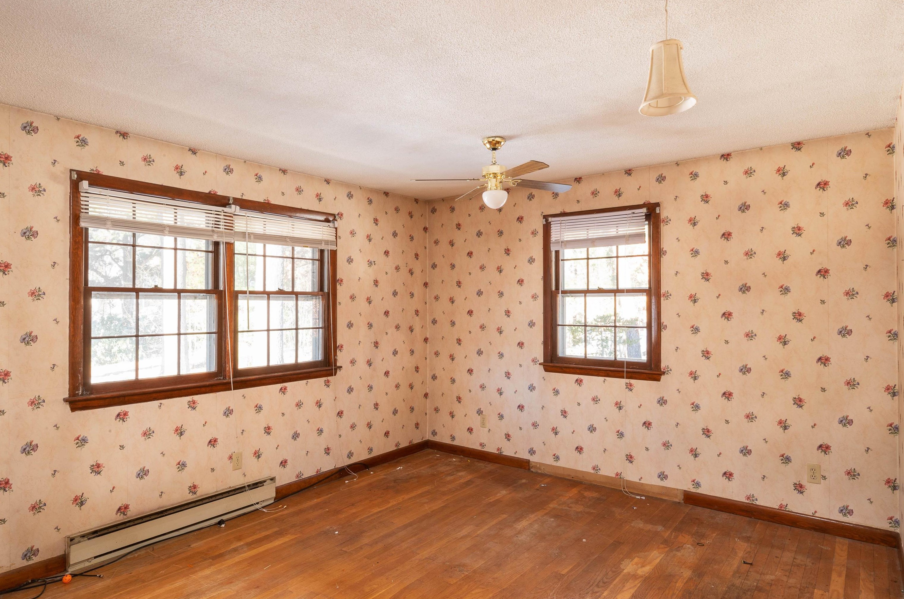 137 River Rd, Manchester NH 03106-1321 exterior