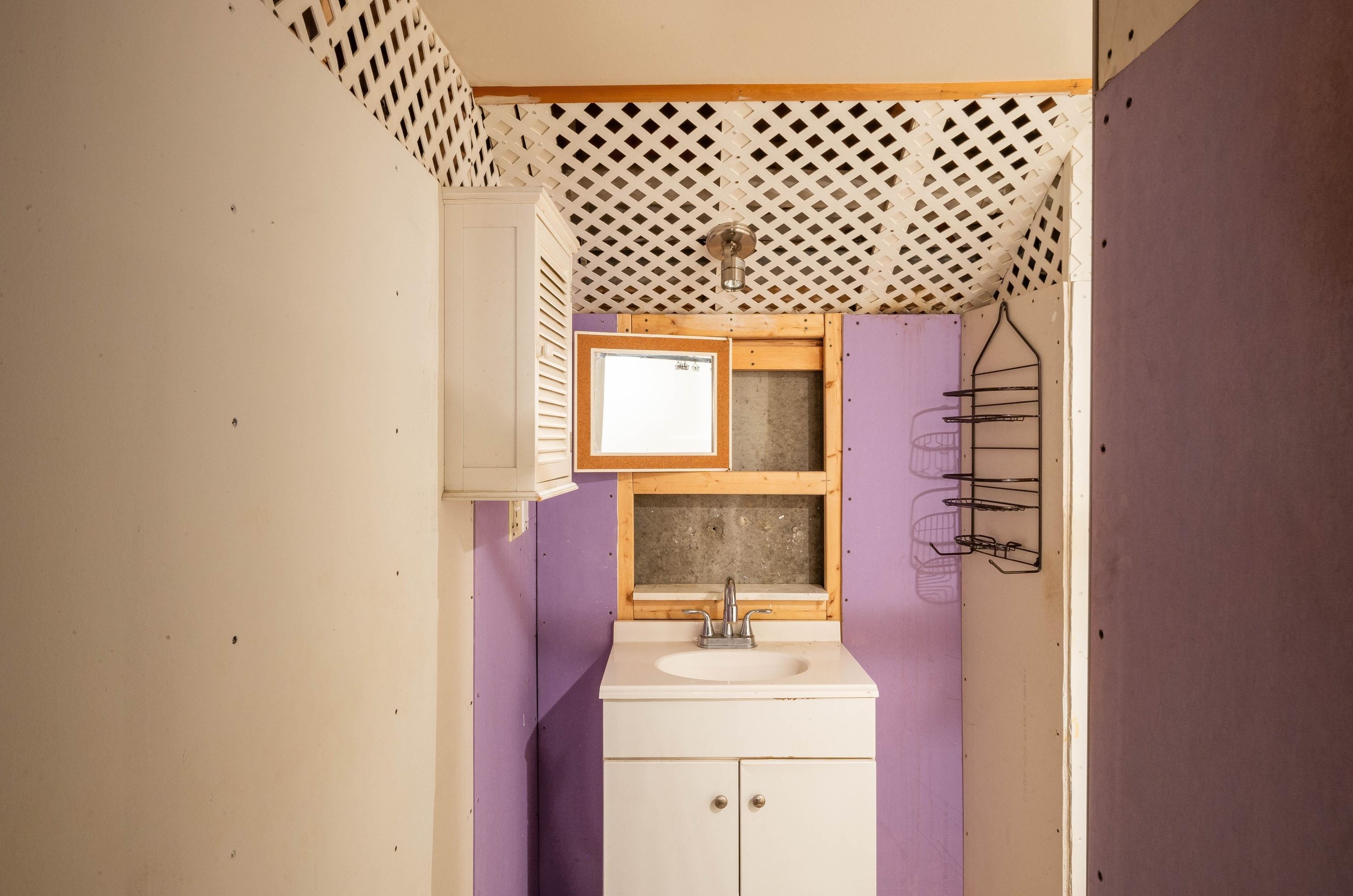 137 River Rd, Manchester NH 03106-1321 exterior