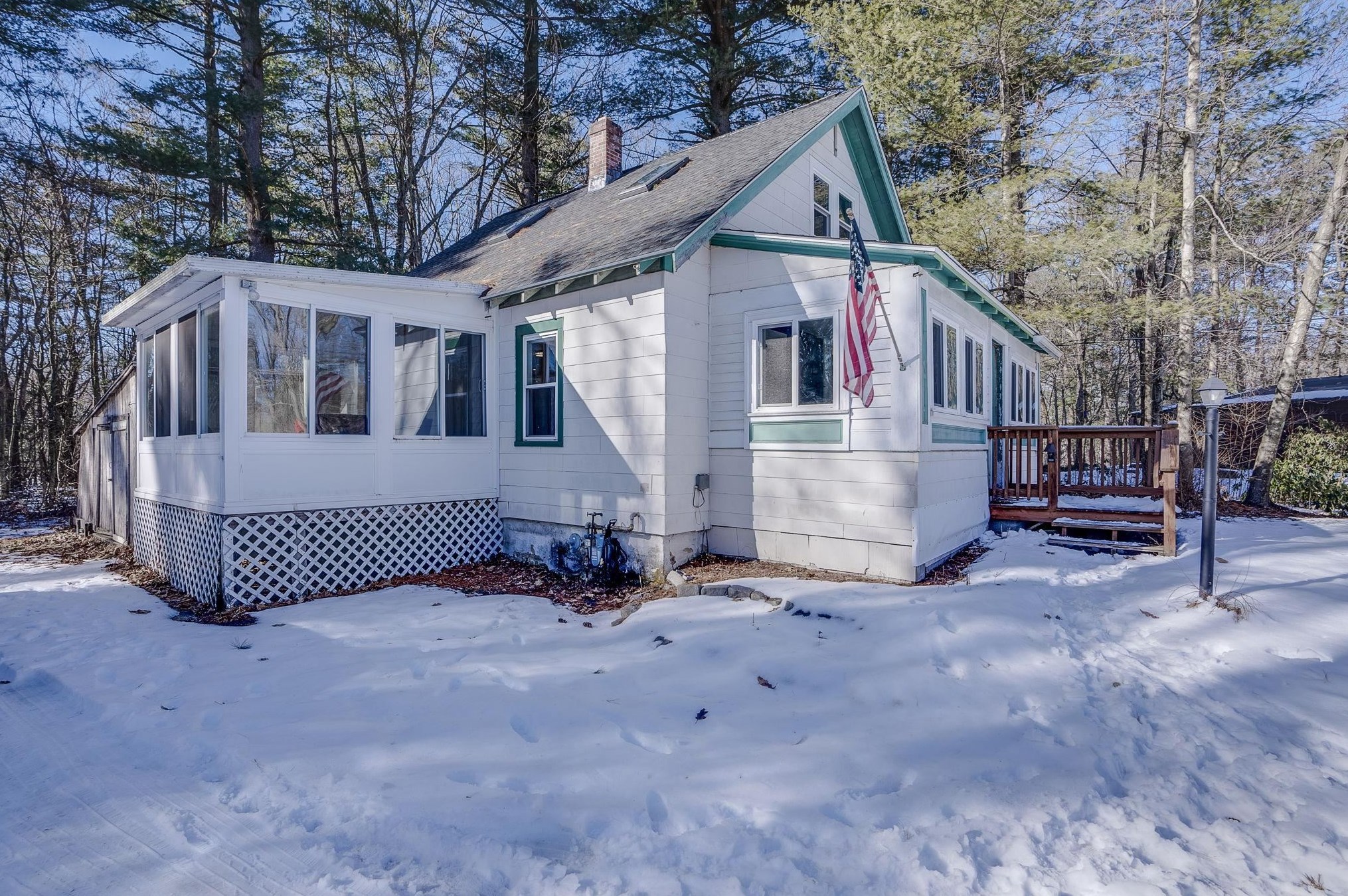 30 Lawrence St, Concord, NH 03301