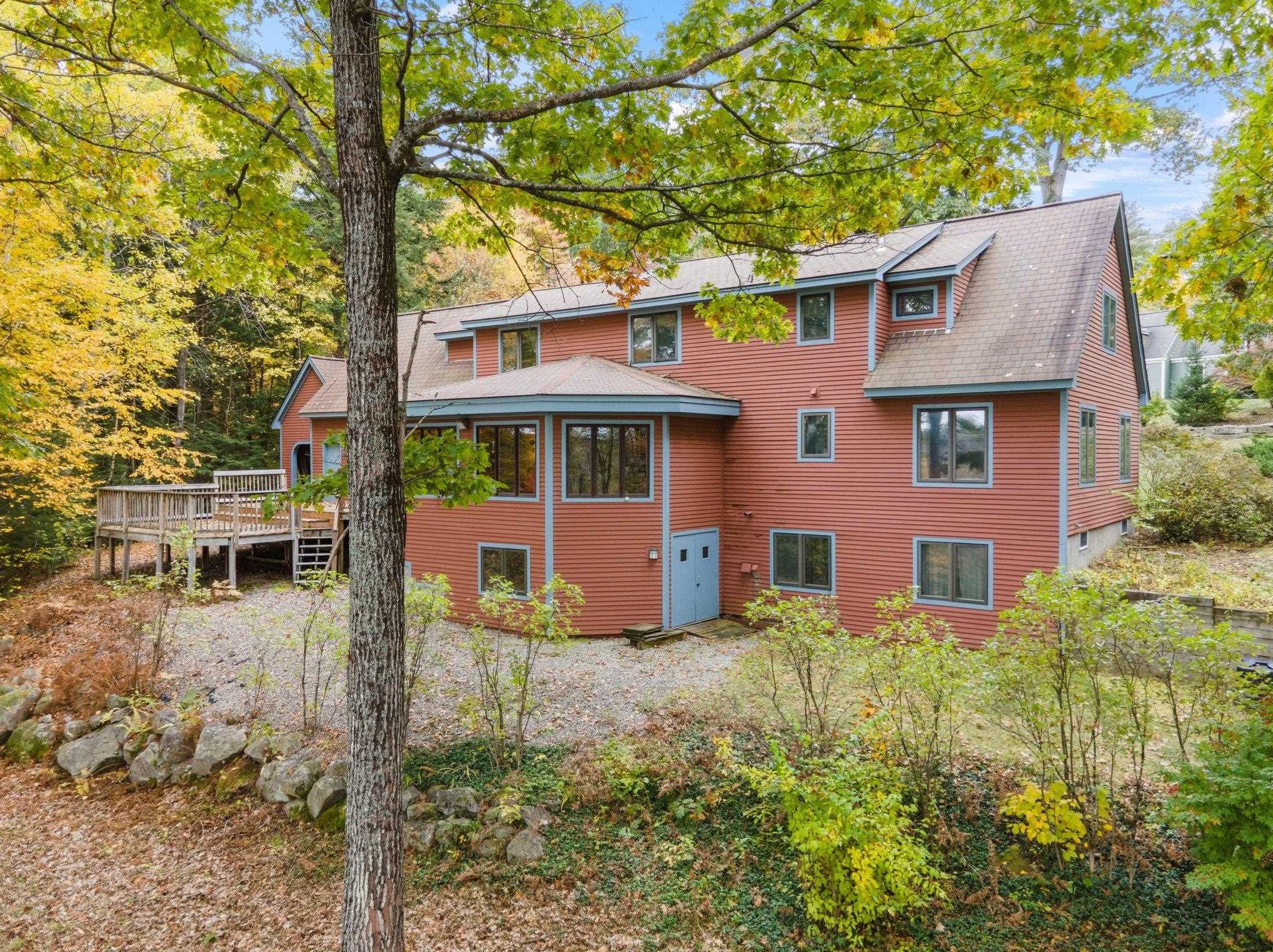19 Surrey Coach Ln, Concord, NH 03304