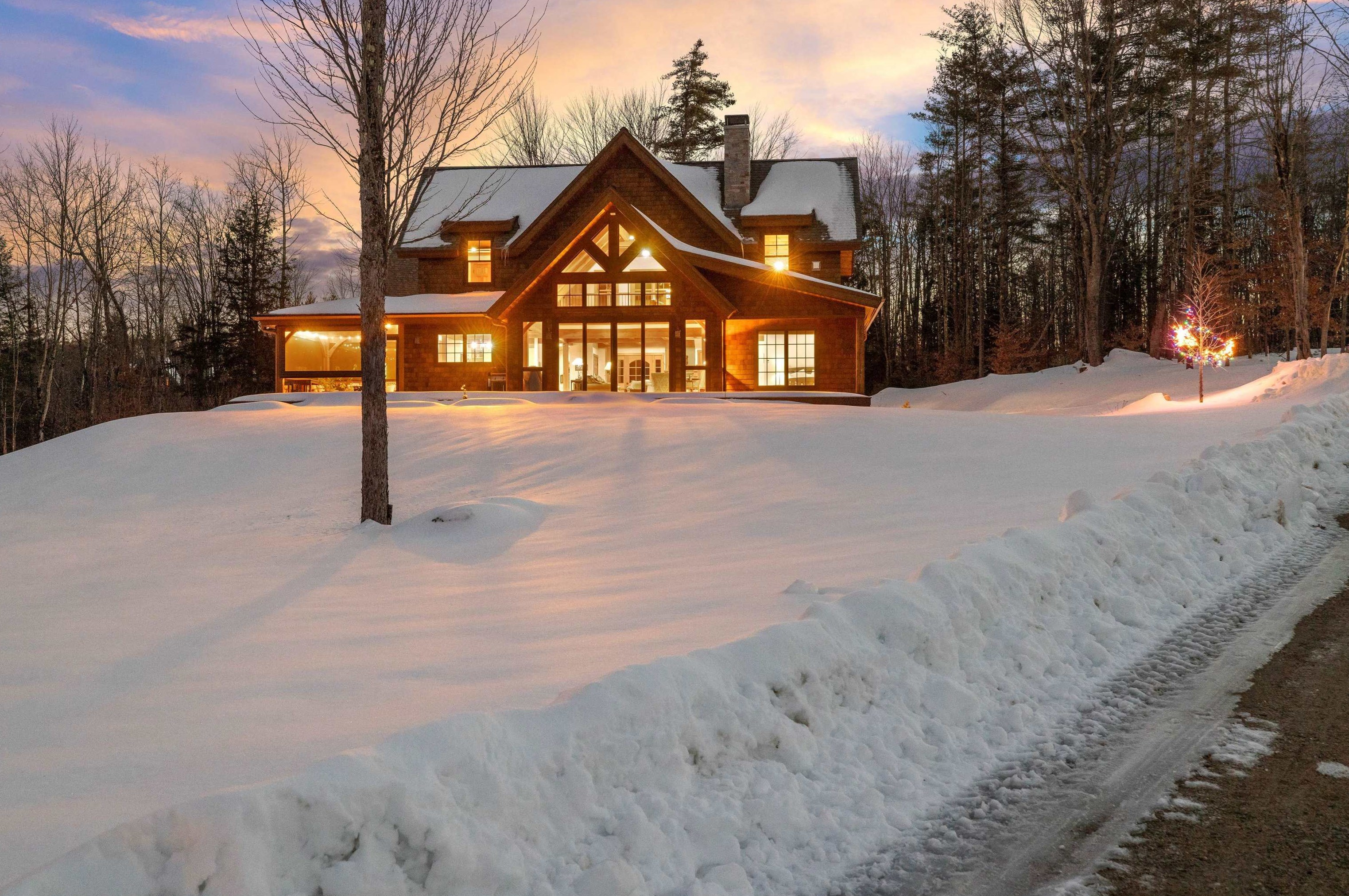 154 Top Of The World Rd, Sandwich, NH 03227