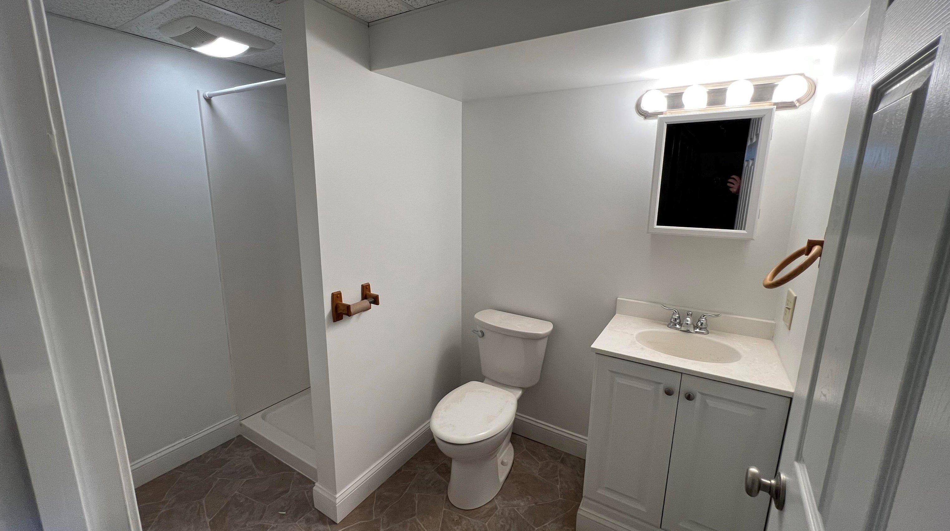 3 Glenwood Ave, Dover NH  03820-2307 exterior