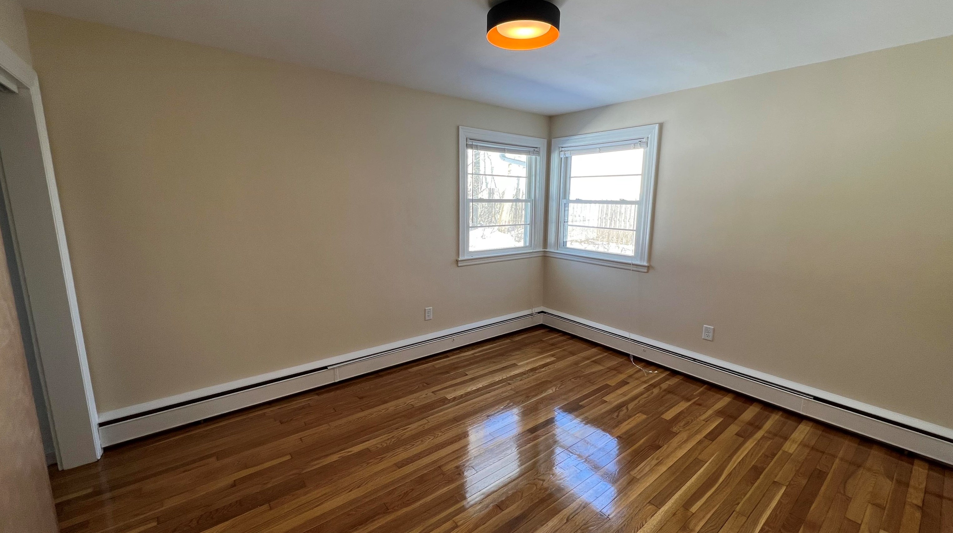 3 Glenwood Ave, Dover NH  03820-2307 exterior