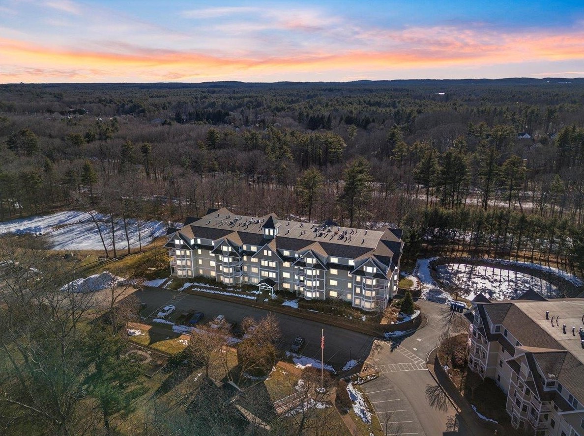 2 Sterling Hill Ln #218, Kensington, NH 03833