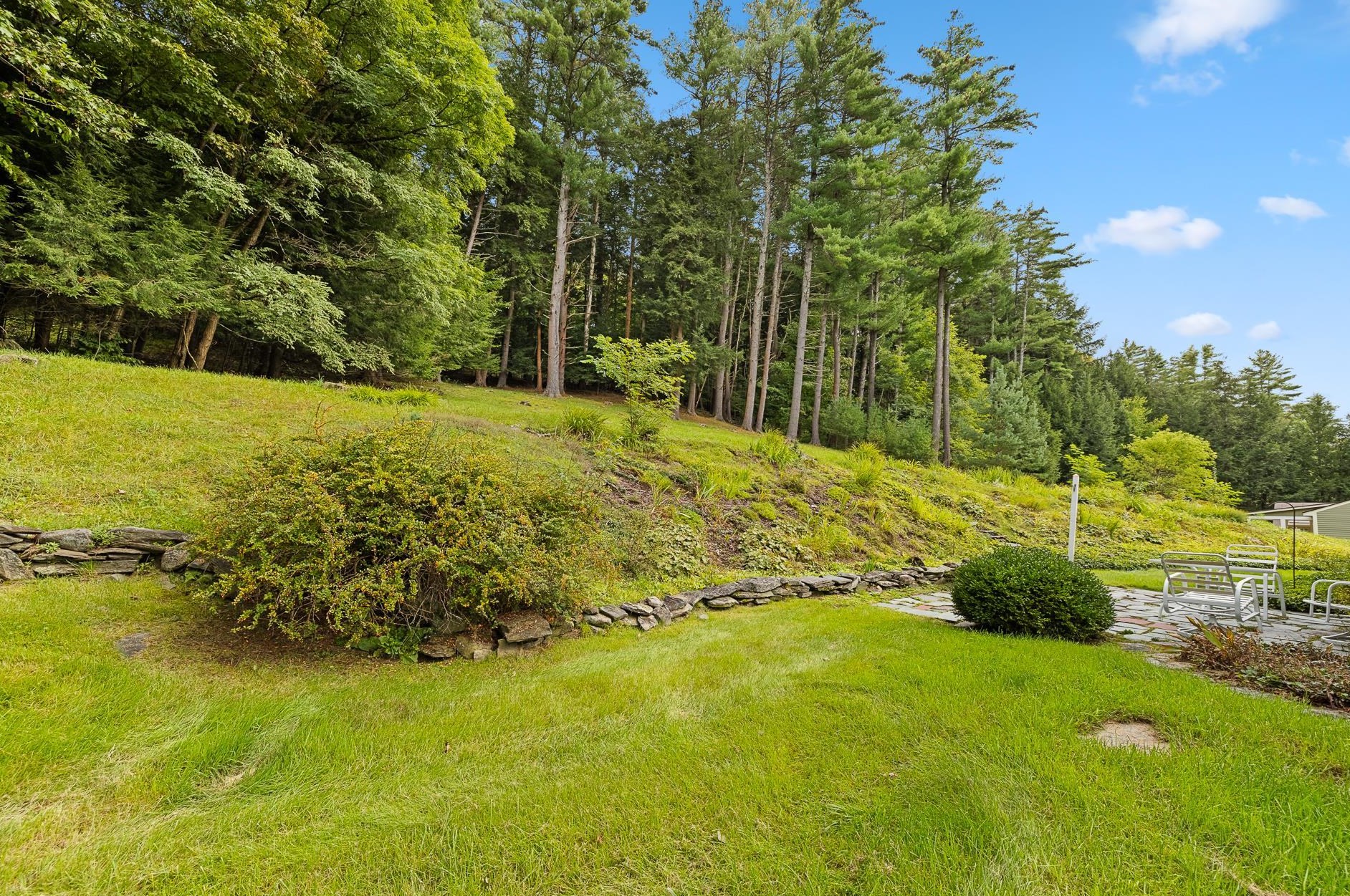 39 Rip Rd, Hanover NH  03755-1616 exterior