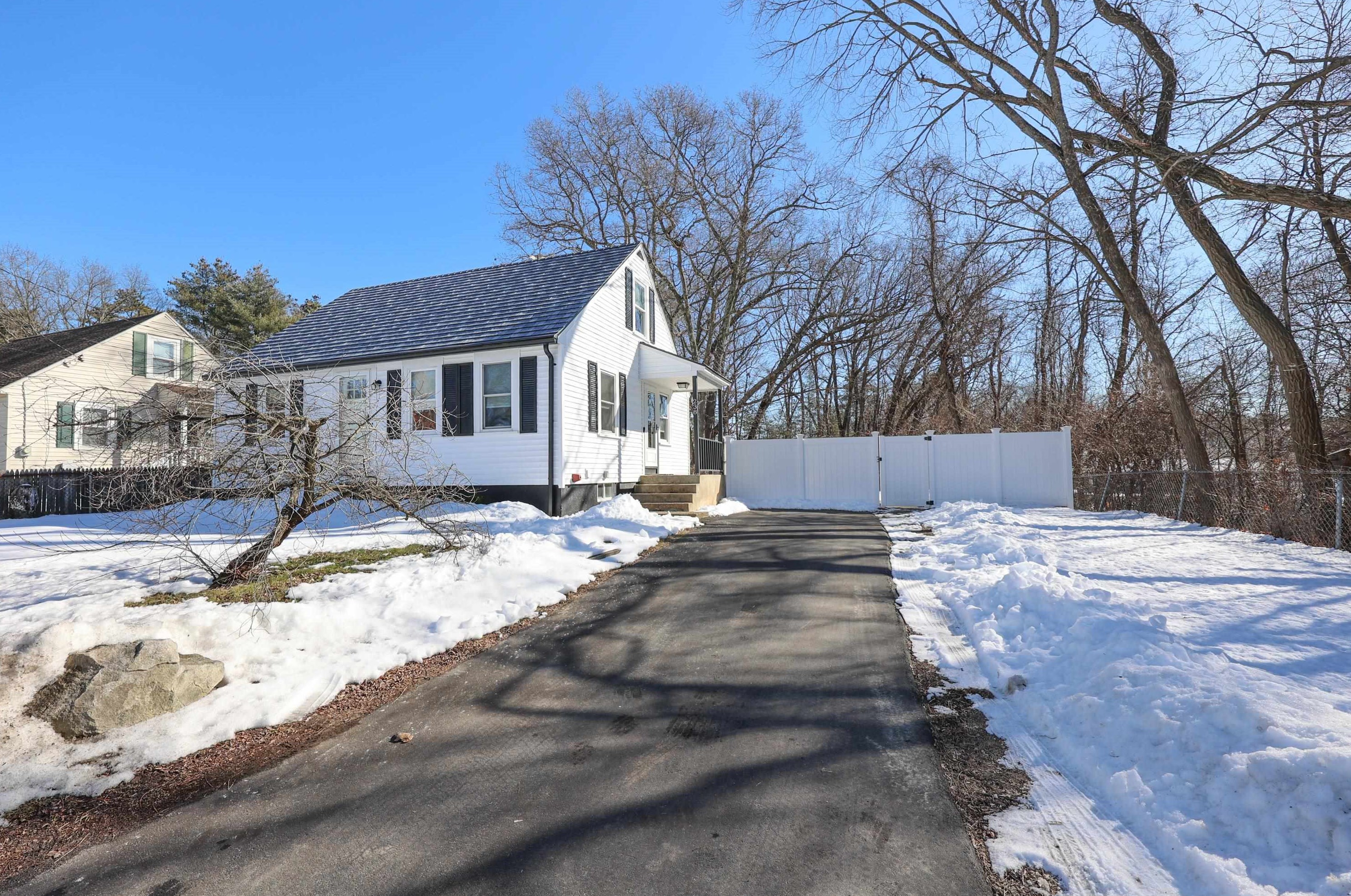 238 Boynton St, Manchester, NH 03102