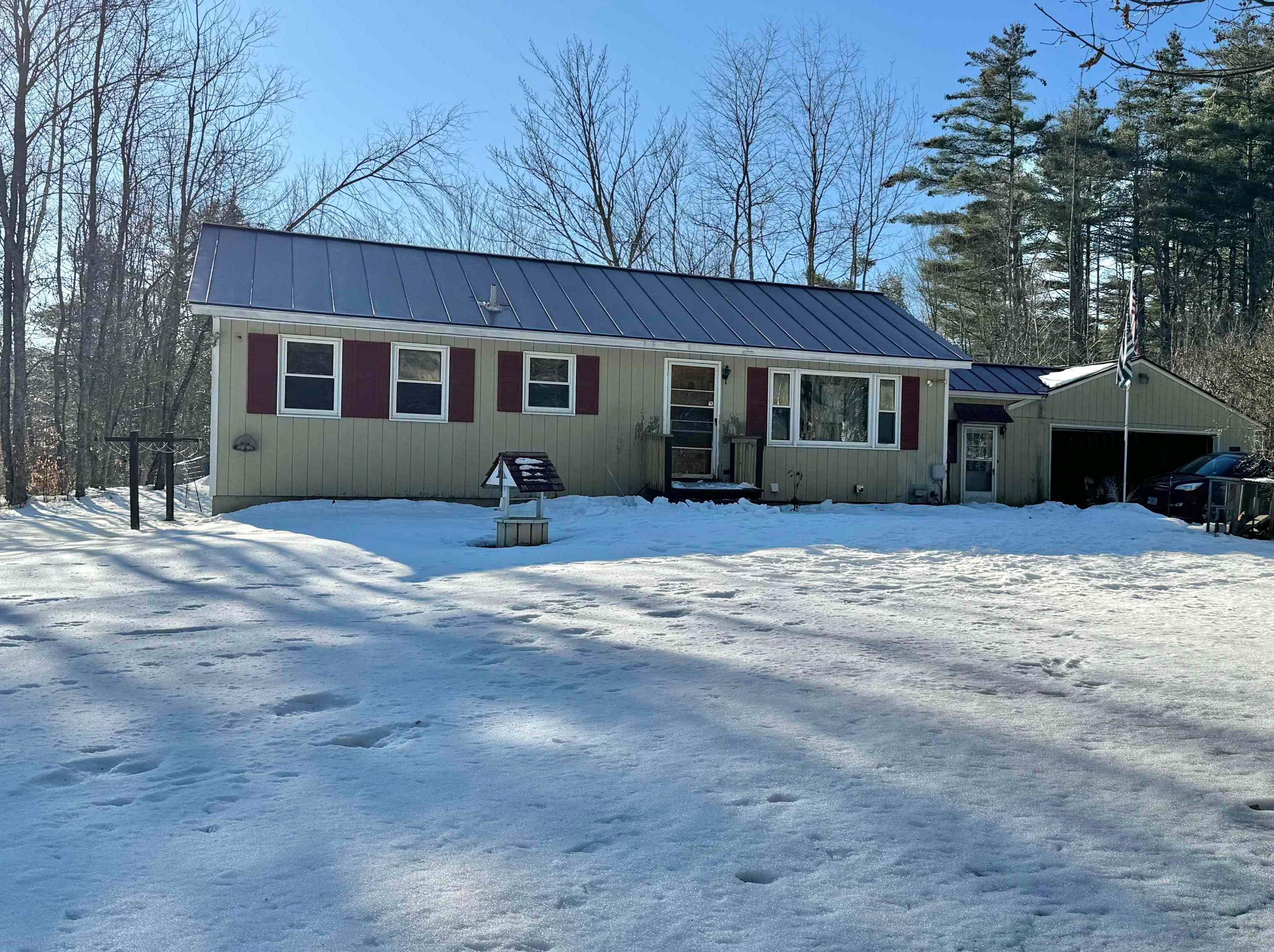 11 Pine Tree Rd, Unity, NH 03773