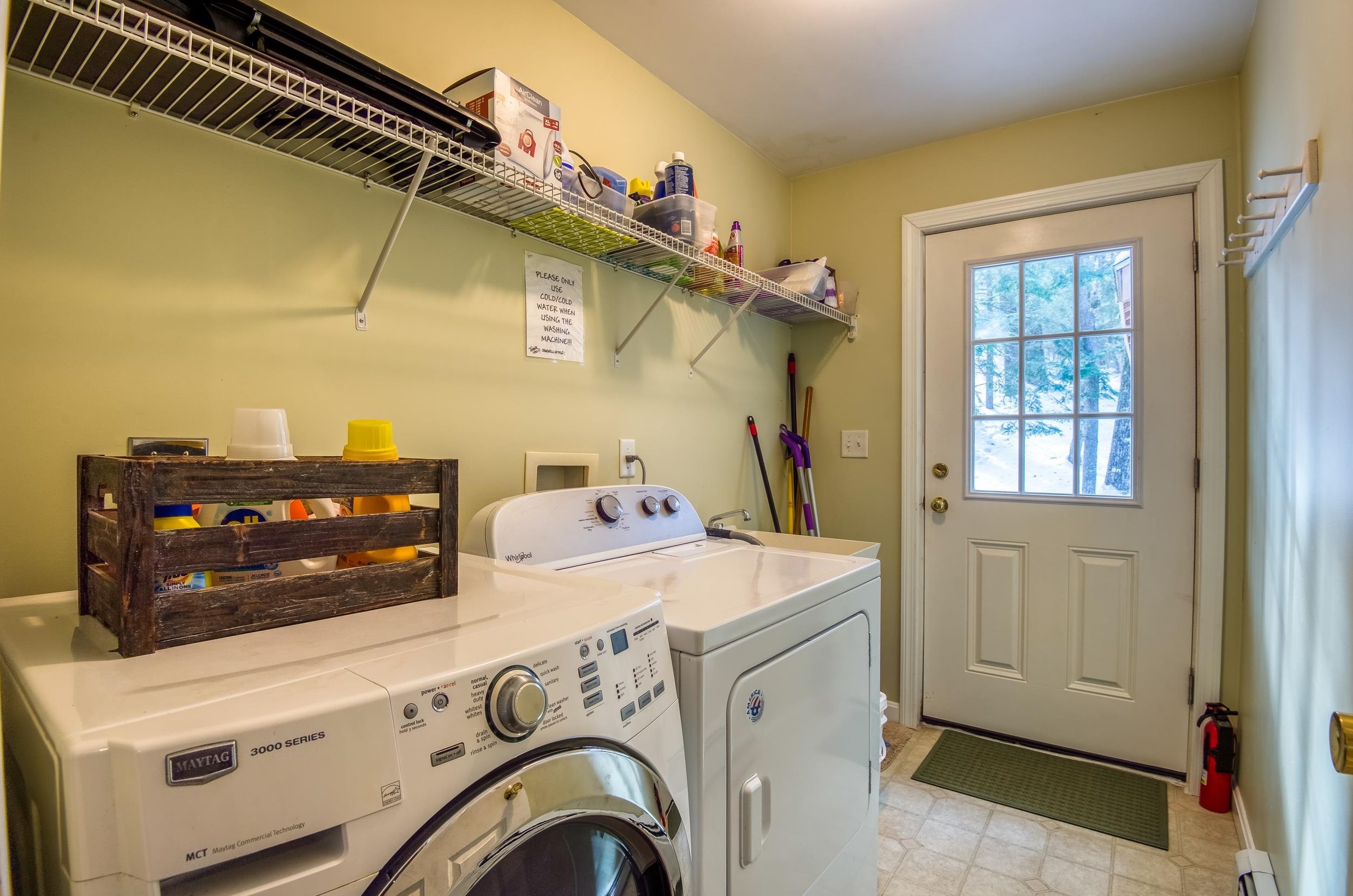 153 Brenner Dr, Albany NH  03818-6910 exterior