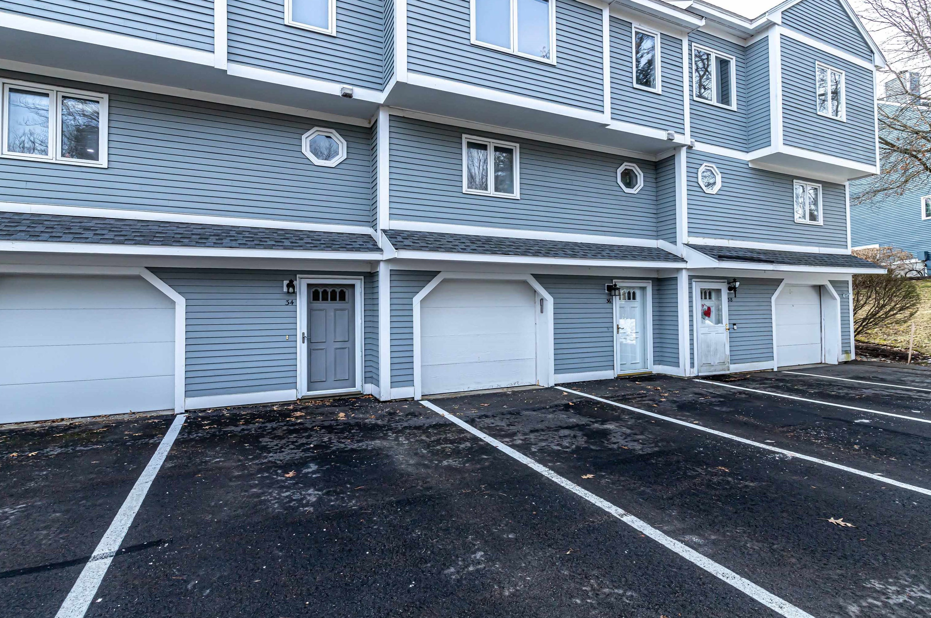 36 Suncook Ter, Merrimack, NH 03054-4865