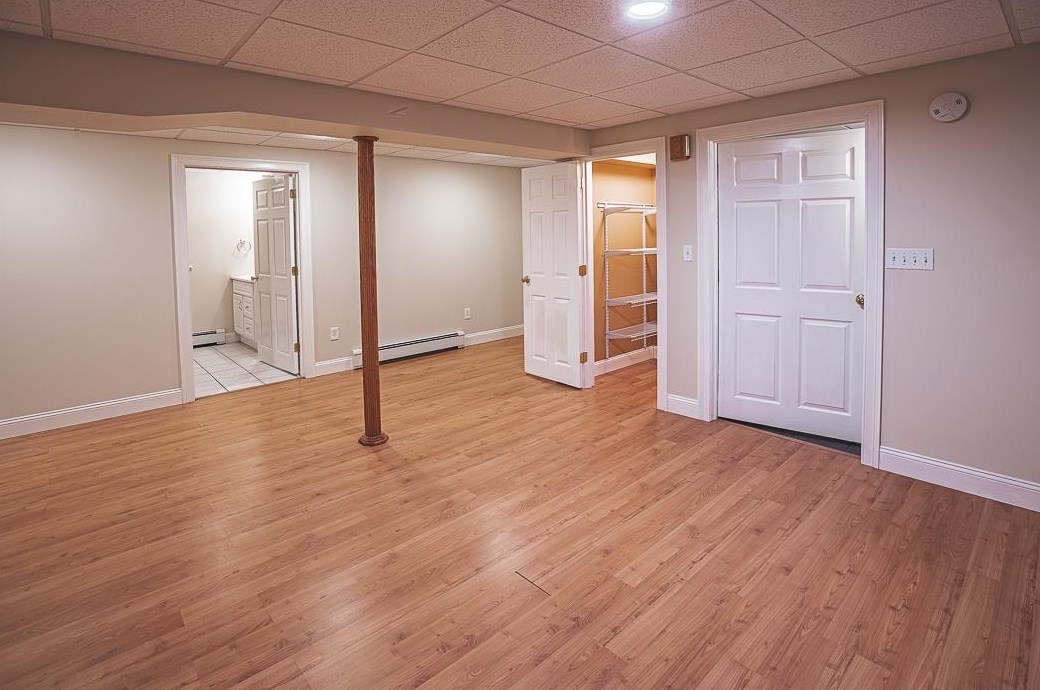 257 Elm St, Concord NH  03303-3321 exterior