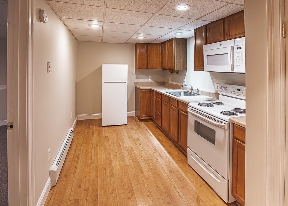 257 Elm St, Concord NH  03303-3321 exterior