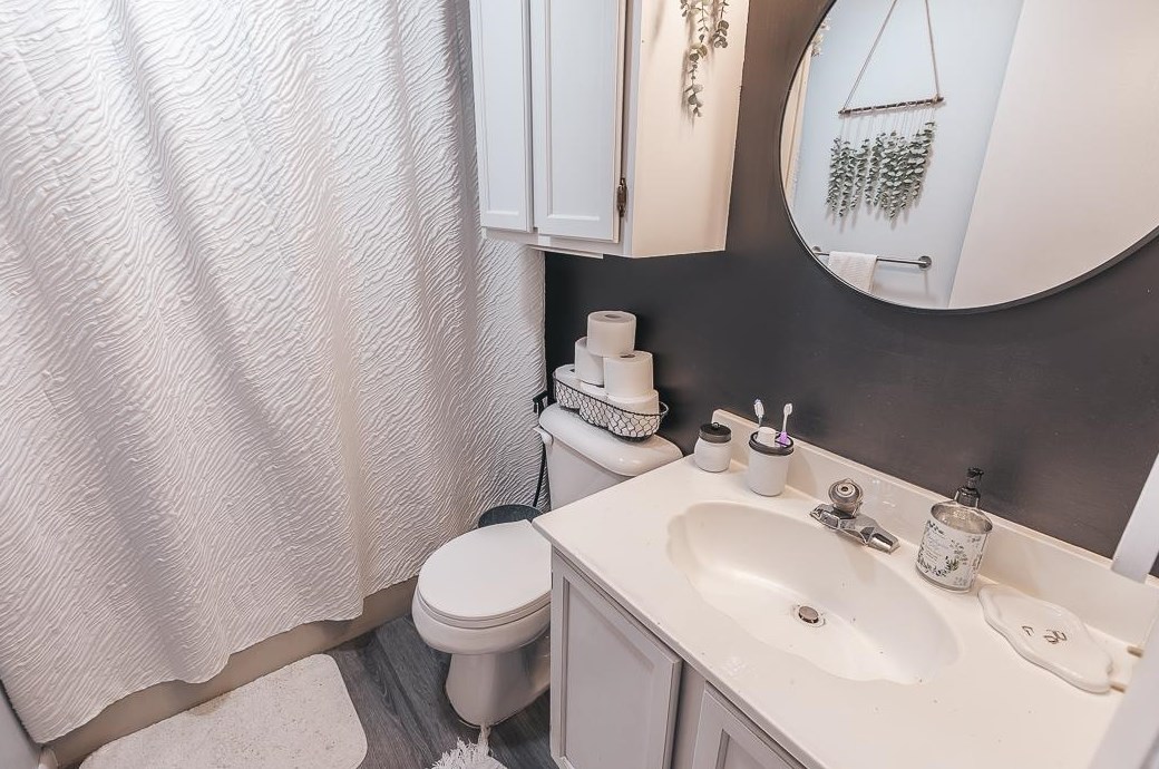 808 Cocheco Ct, Dover NH  03820-4816 exterior