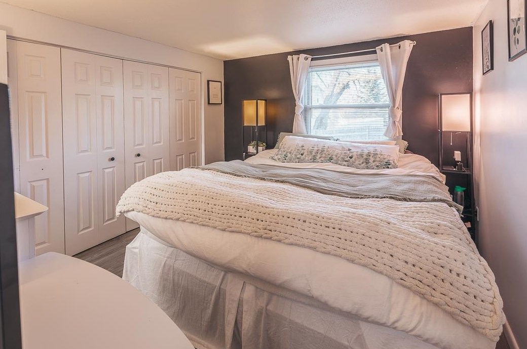 808 Cocheco Ct, Dover NH  03820-4816 exterior