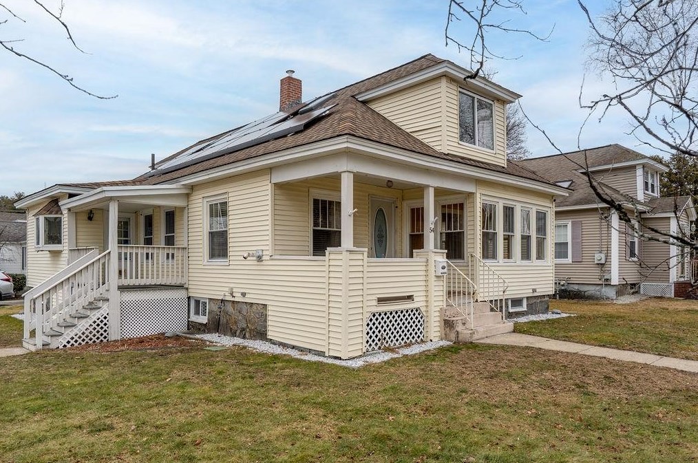 54 Garden St, Manchester NH  03103-6417 exterior