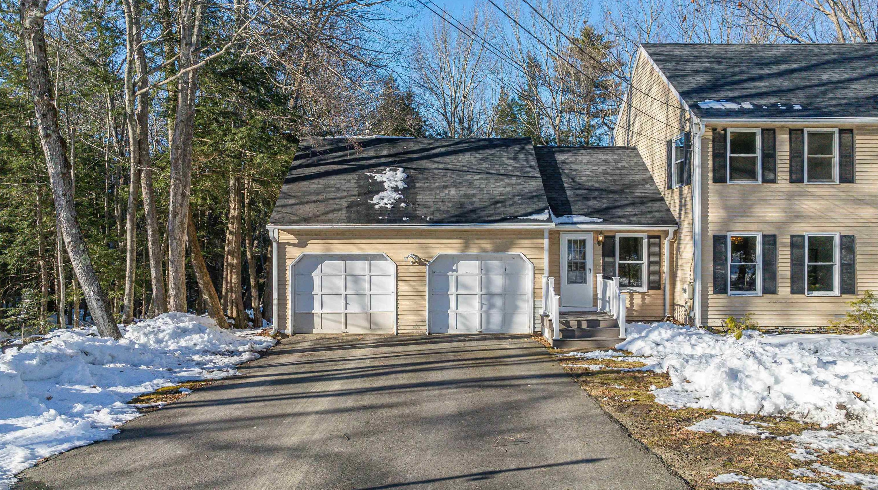 14 Stack Dr, Concord, NH 03304-4707