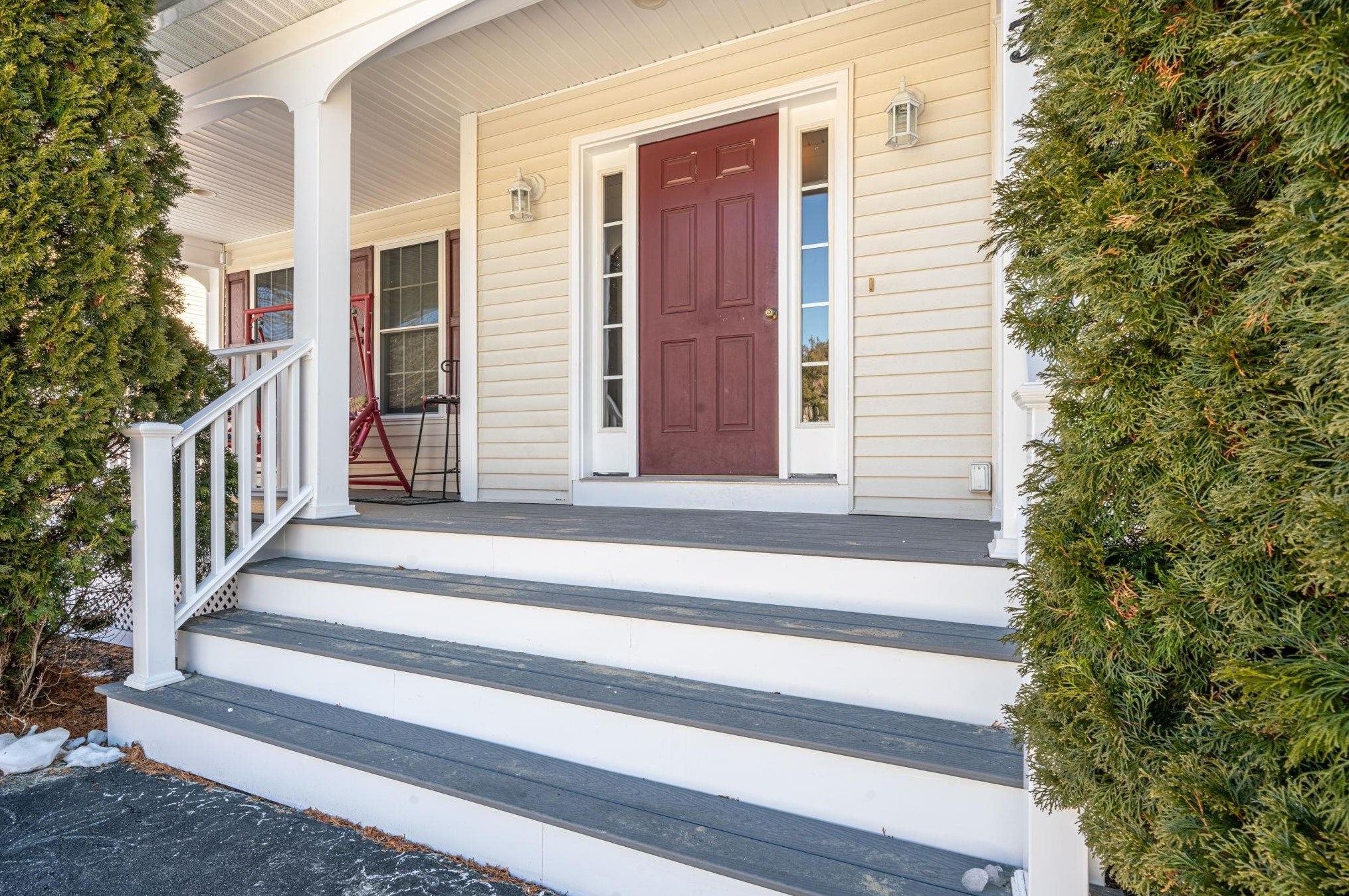 38 Hibiscus Way, Nashua, NH 03062