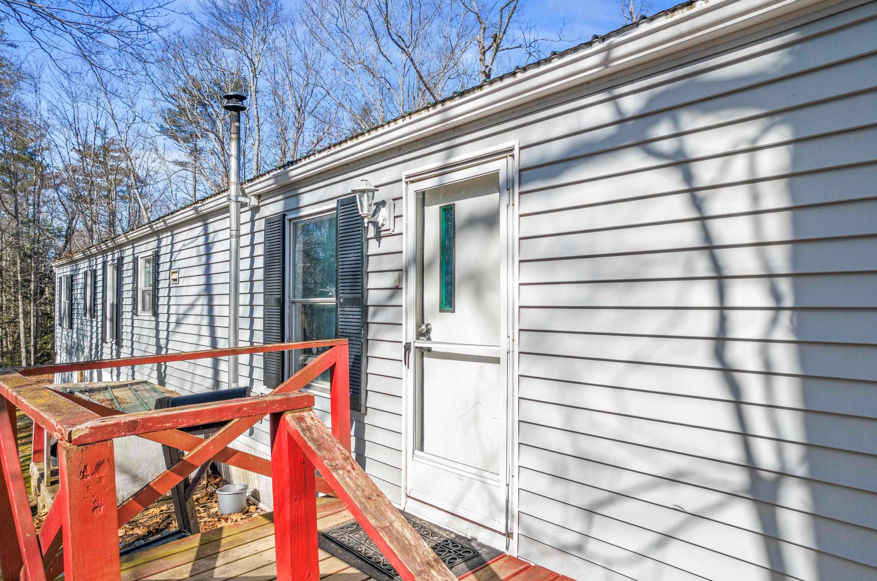 20 Nottingham Rd, Raymond, NH 03077