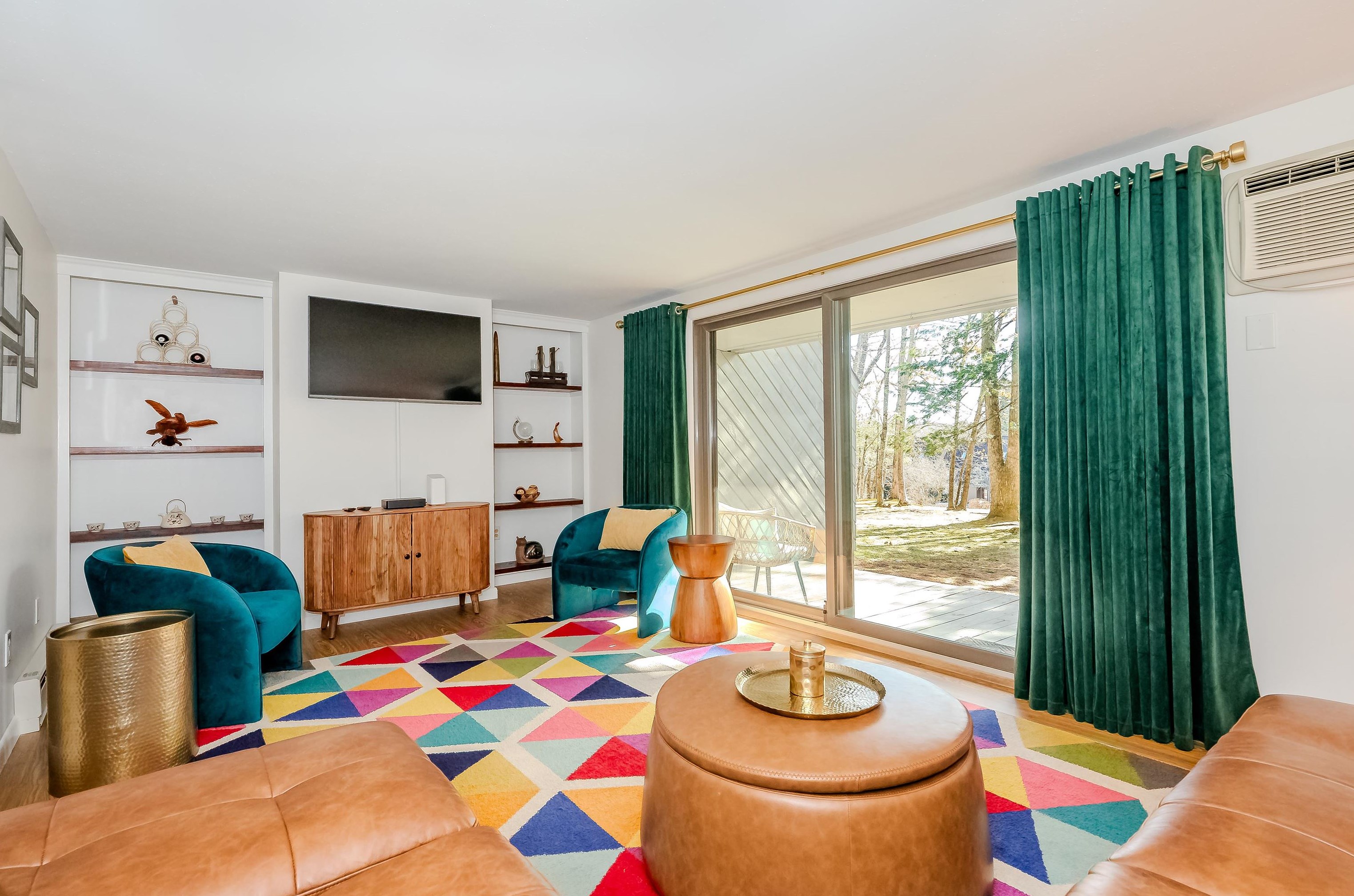 7 Kingston Ct, Merrimack NH  03054-3428 exterior