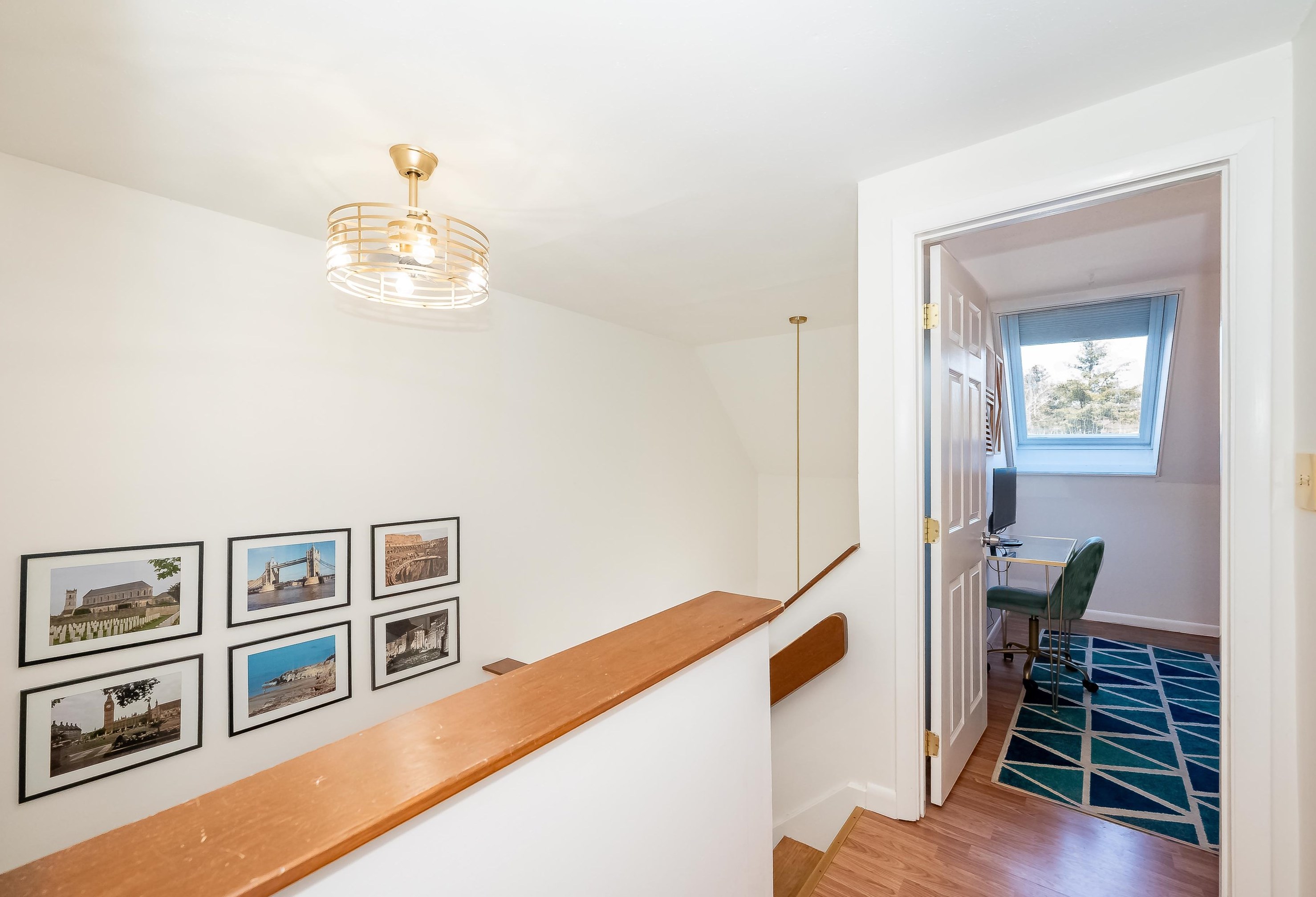 7 Kingston Ct, Merrimack NH  03054-3428 exterior