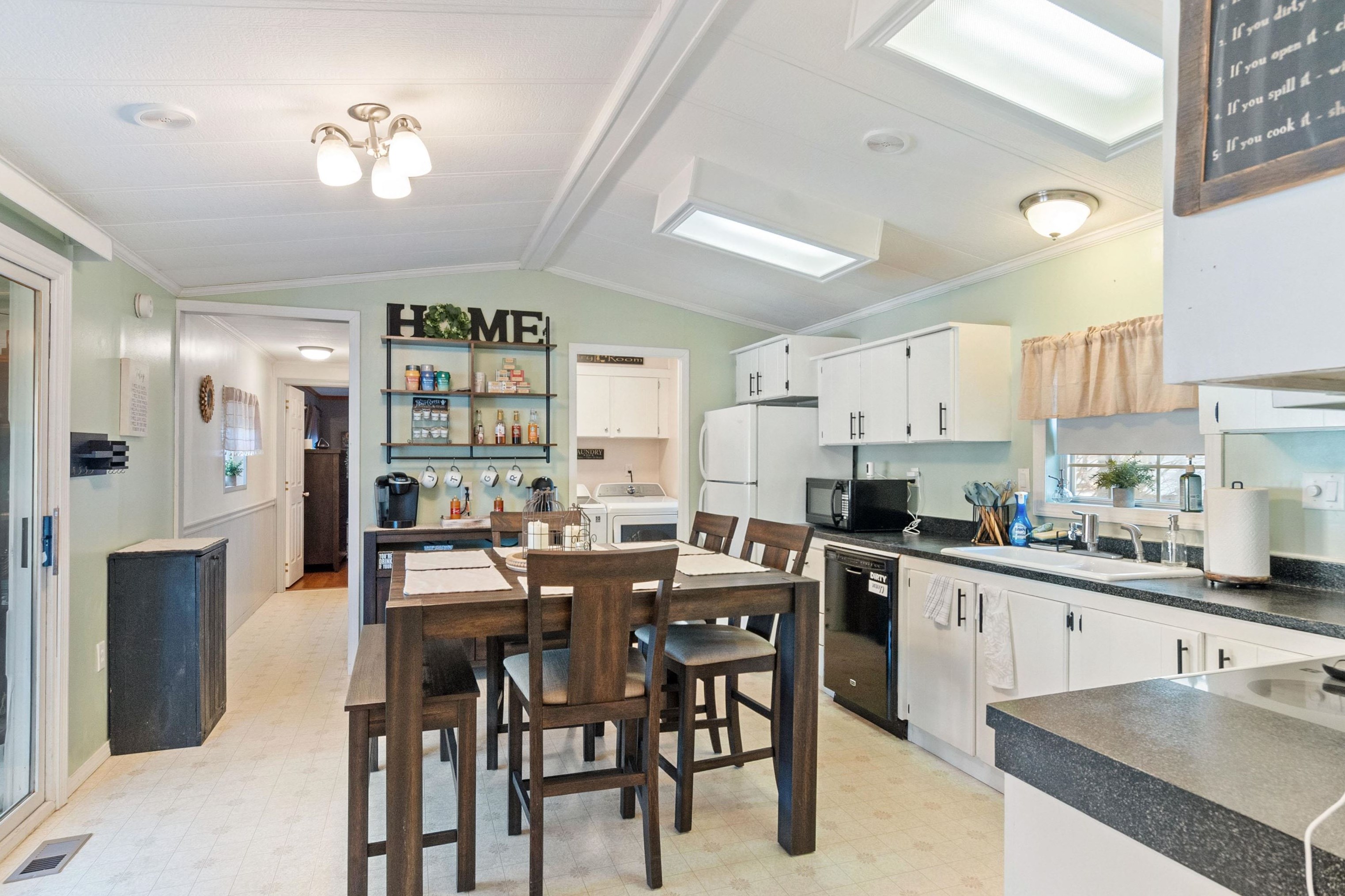 13 N Dewberry Ln, Rochester, NH 03867