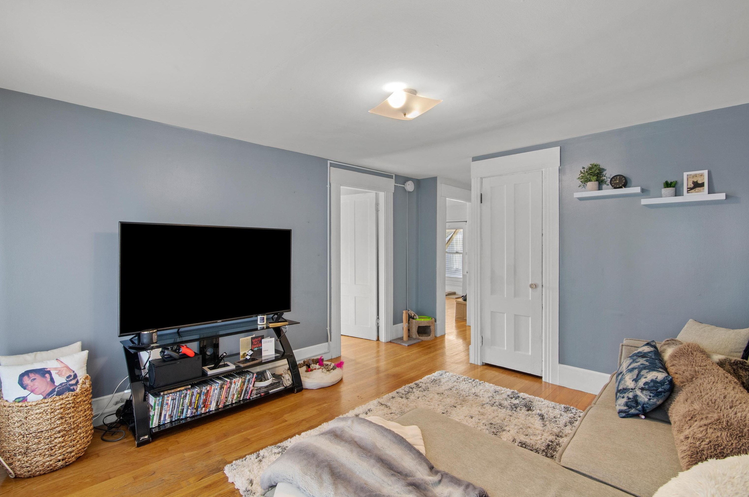 1364 Candia Rd, Manchester NH 03109-5703 exterior