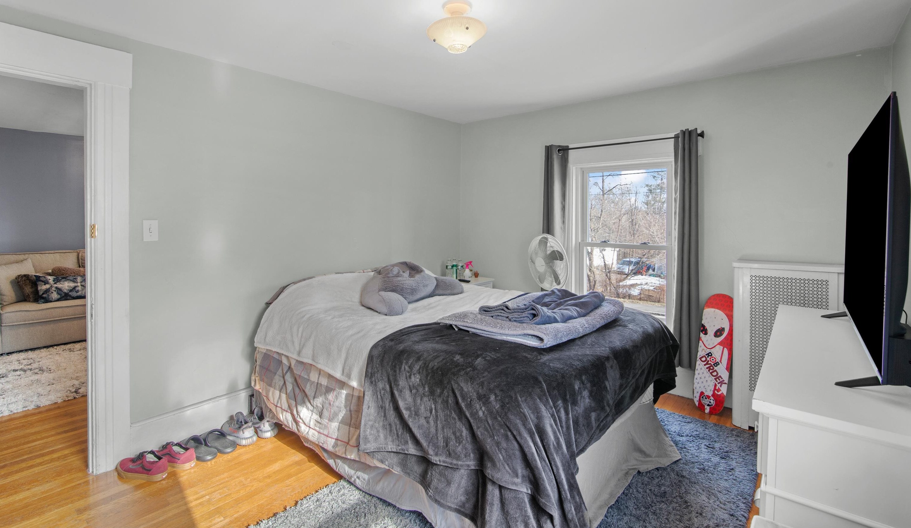 1364 Candia Rd, Manchester NH 03109-5703 exterior