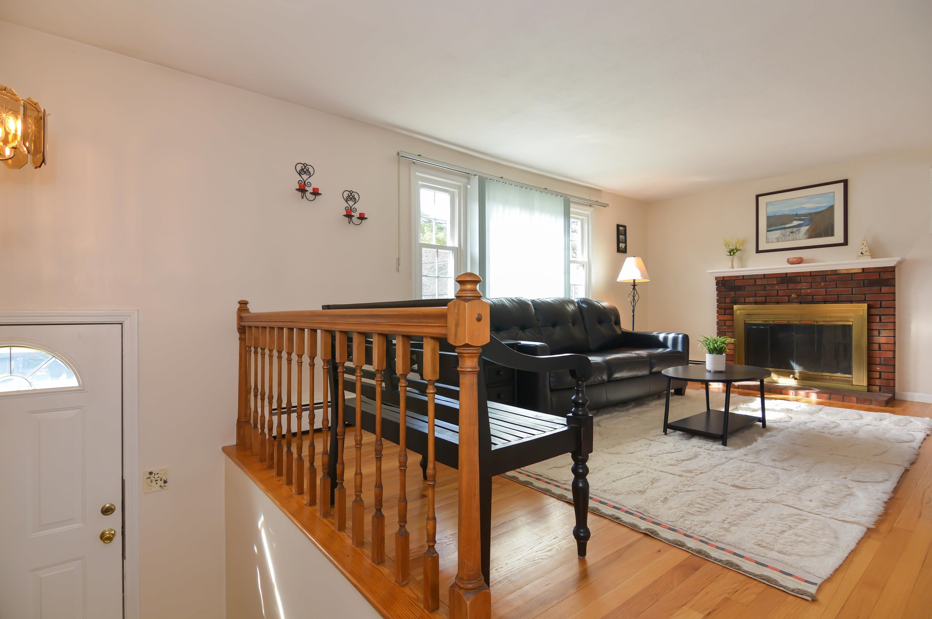 24 Woodbury St, Salem NH  03079-3211 exterior