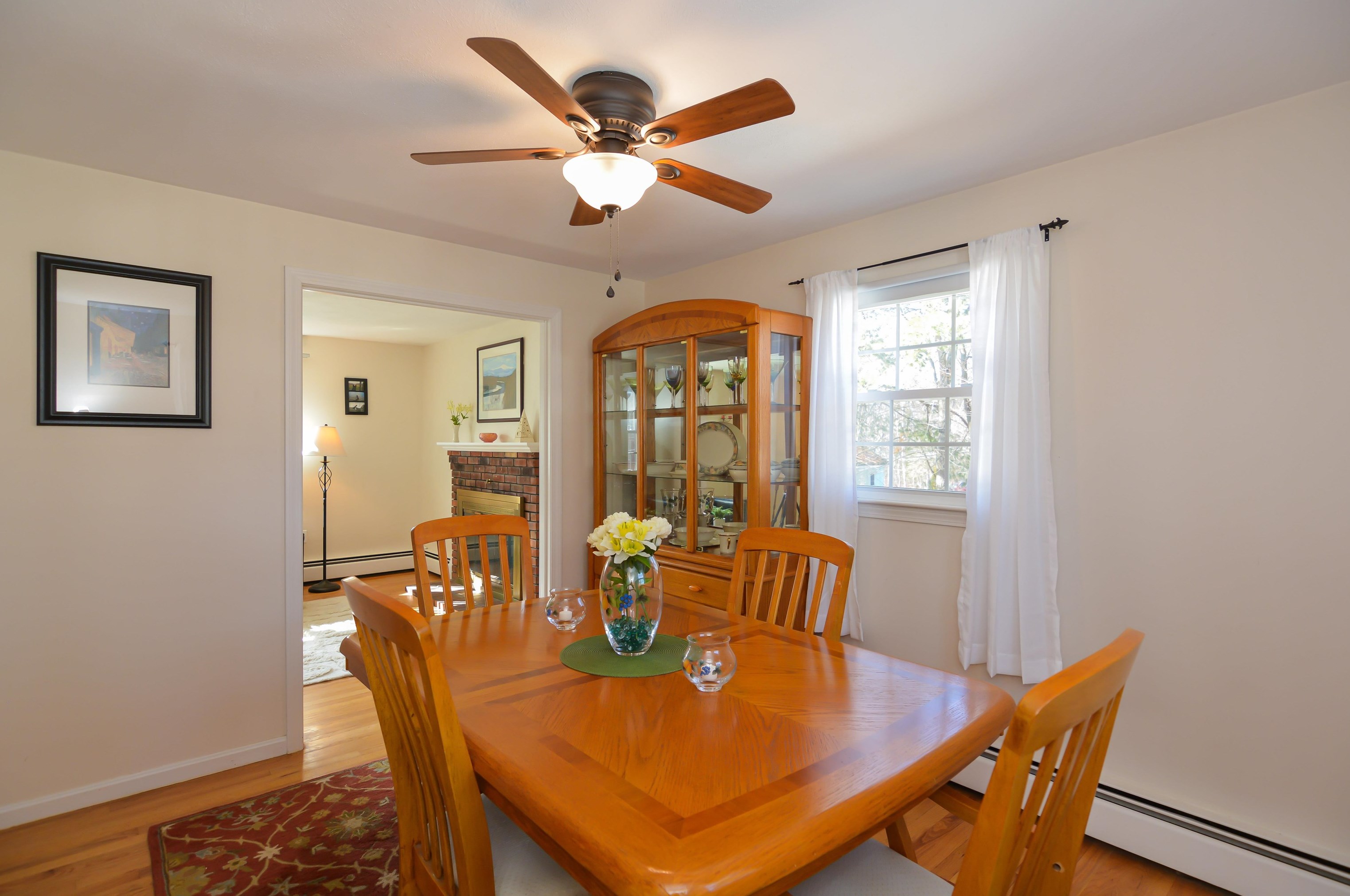 24 Woodbury St, Salem NH  03079-3211 exterior