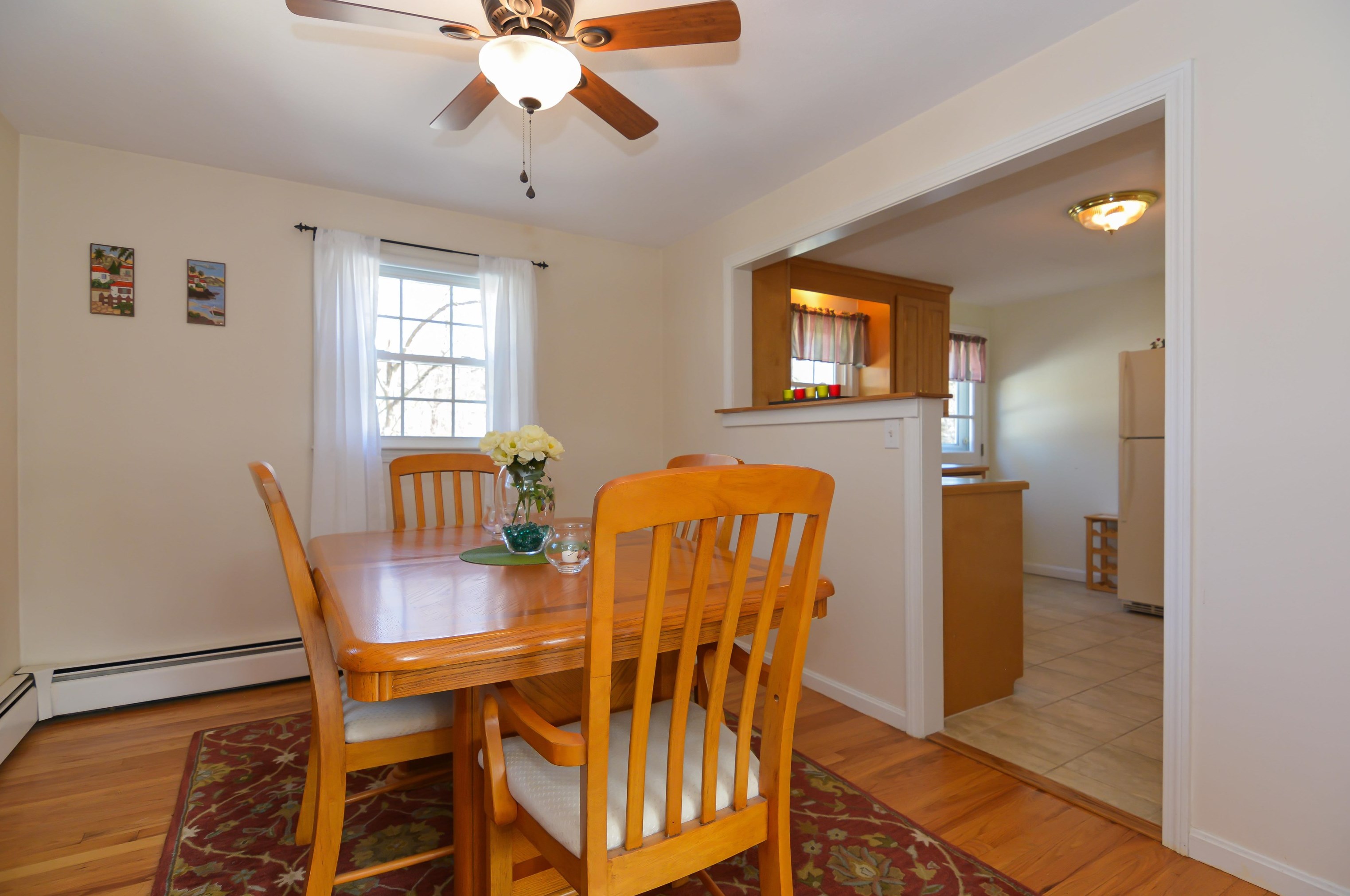 24 Woodbury St, Salem NH  03079-3211 exterior