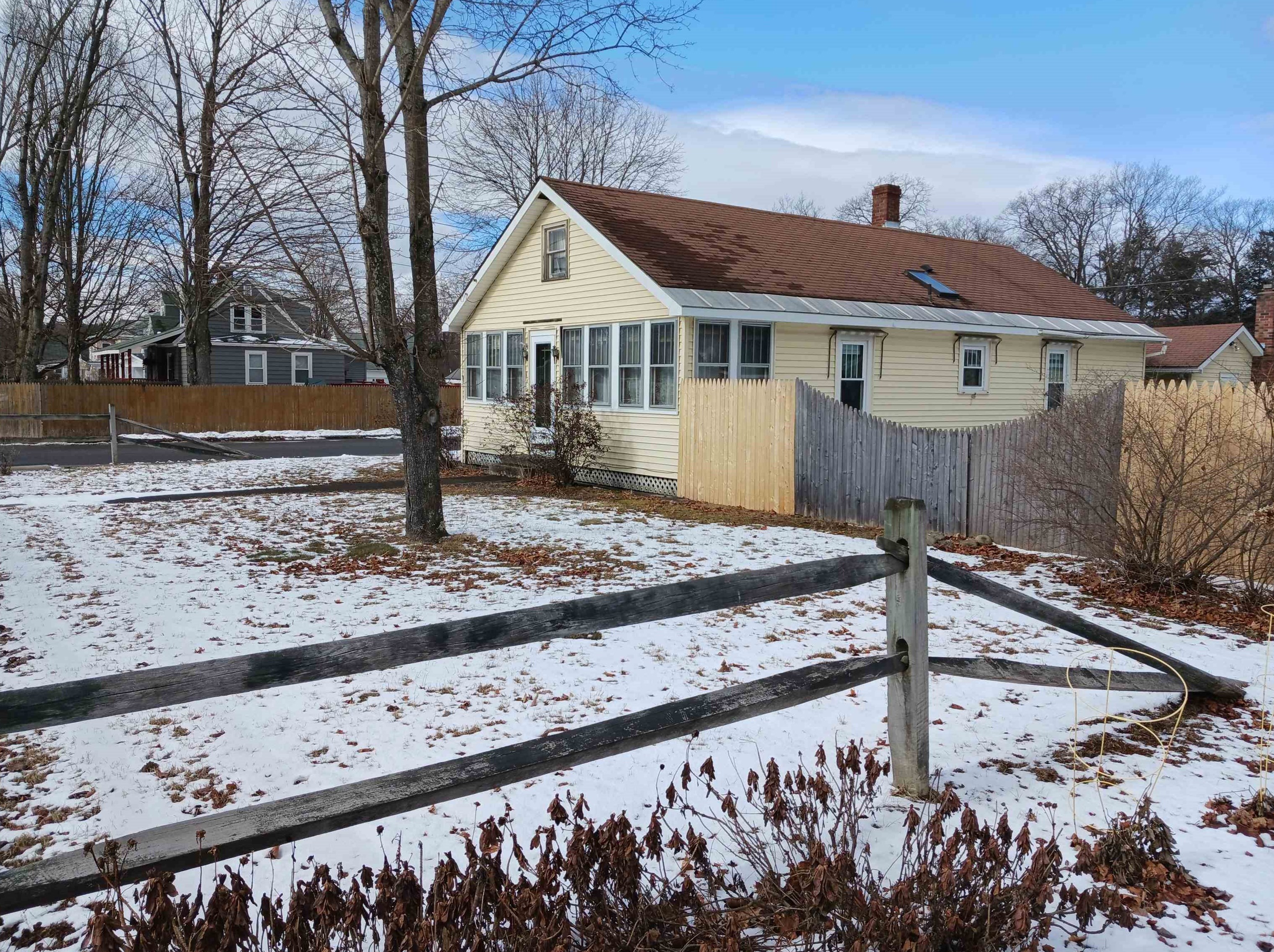 171 Maple Ave, Unity NH  03743-2941 exterior