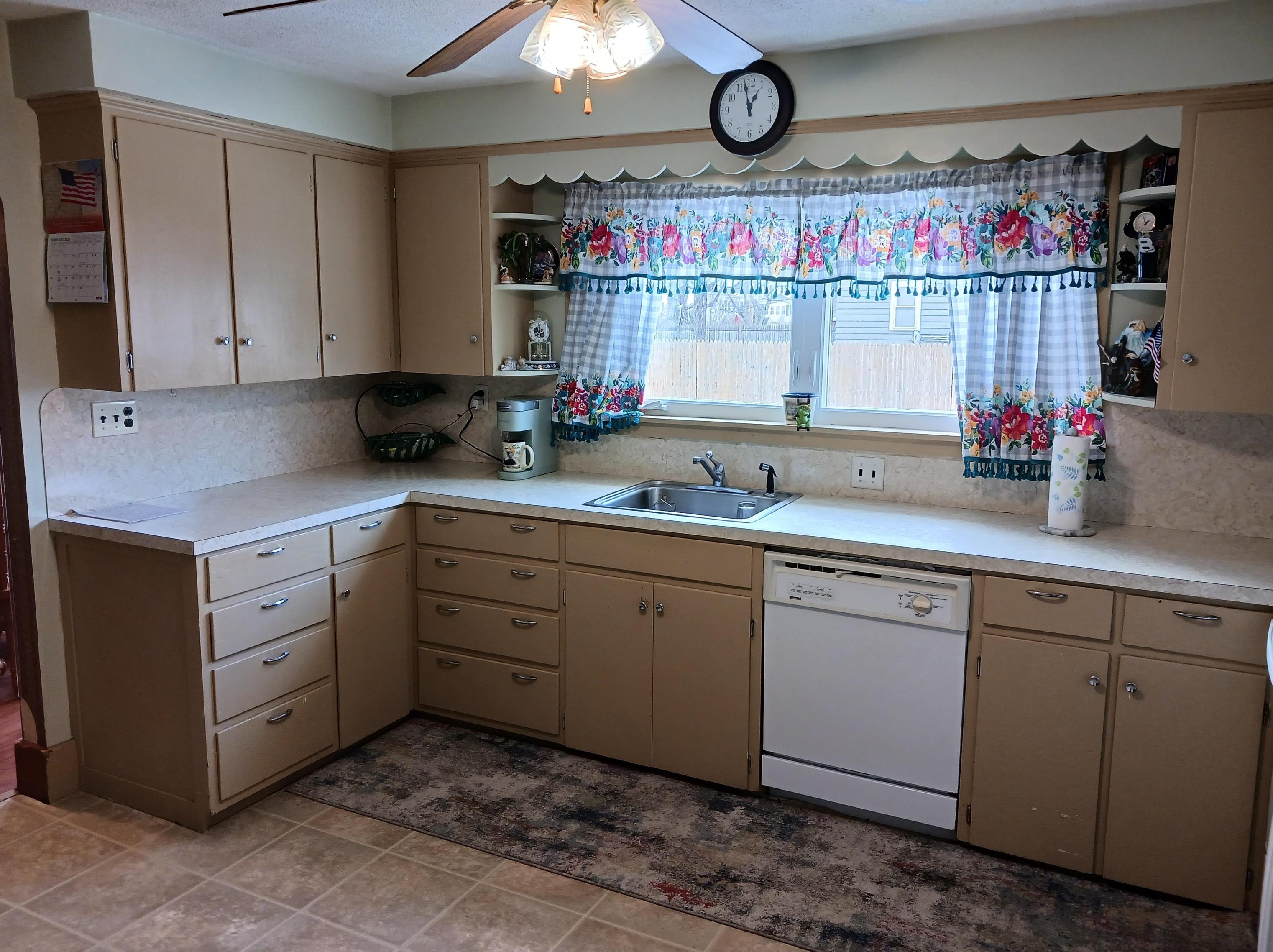 171 Maple Ave, Unity NH  03743-2941 exterior