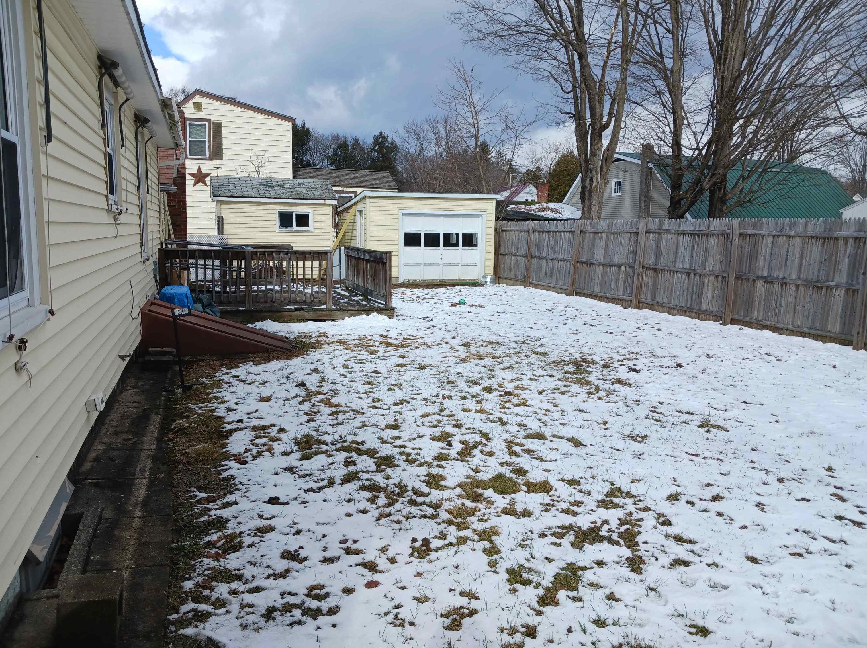 171 Maple Ave, Unity NH  03743-2941 exterior