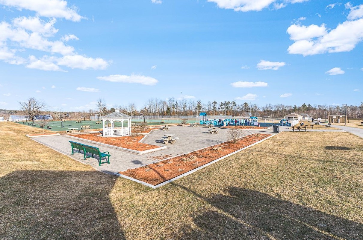 167 Range Rd, Windham NH  03087-2324 exterior