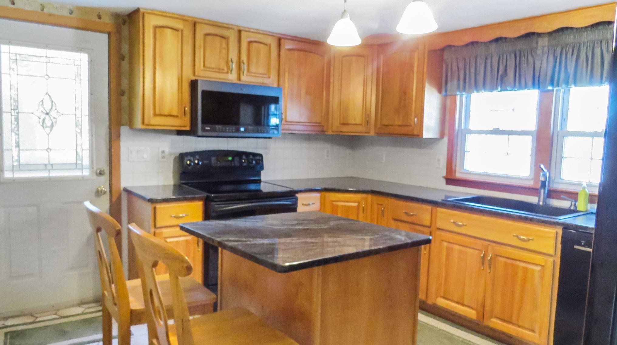 25 Sunrise Terrace, Plaistow, NH 03865