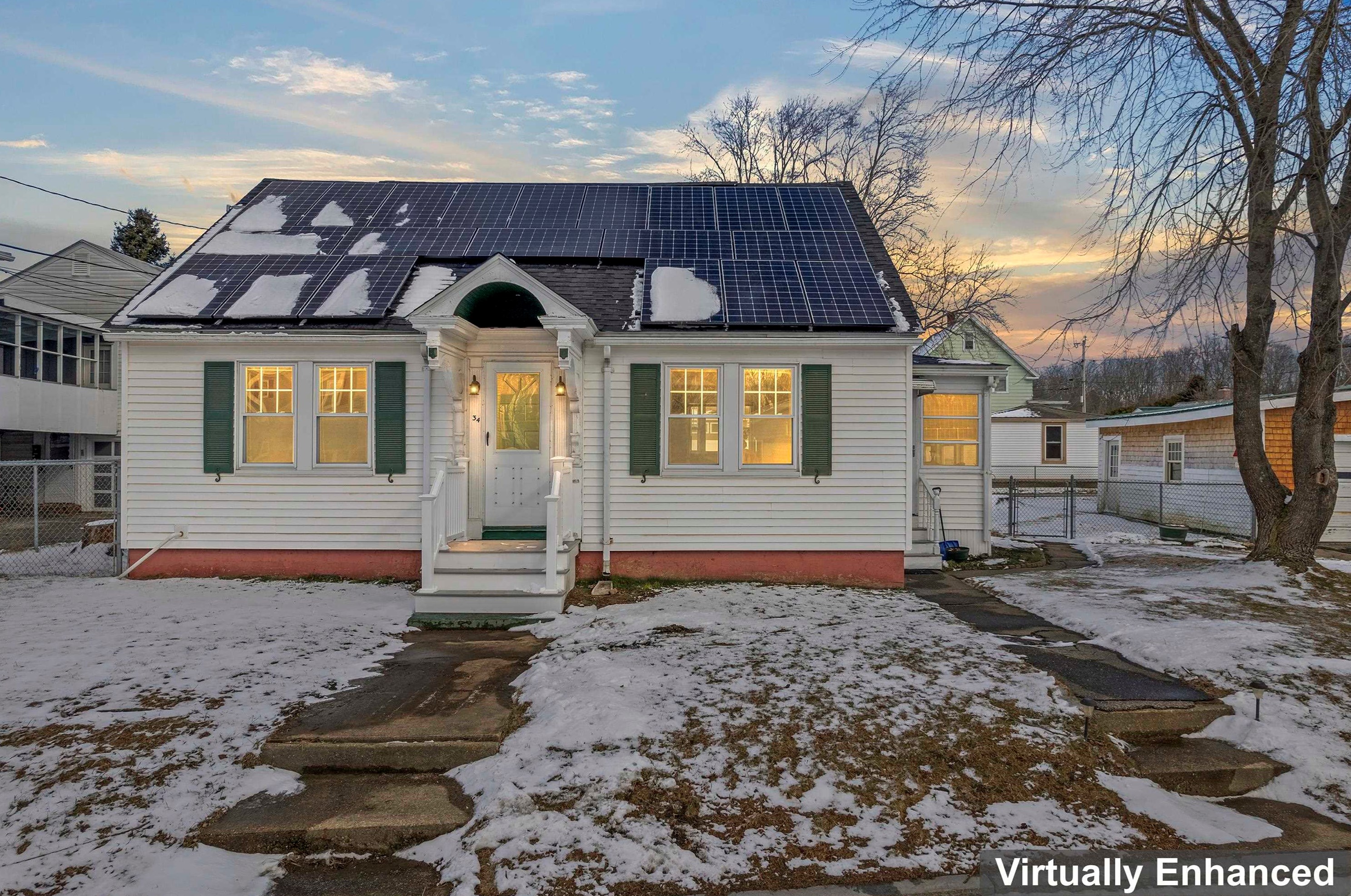 34 2nd St, Somersworth, NH 03878