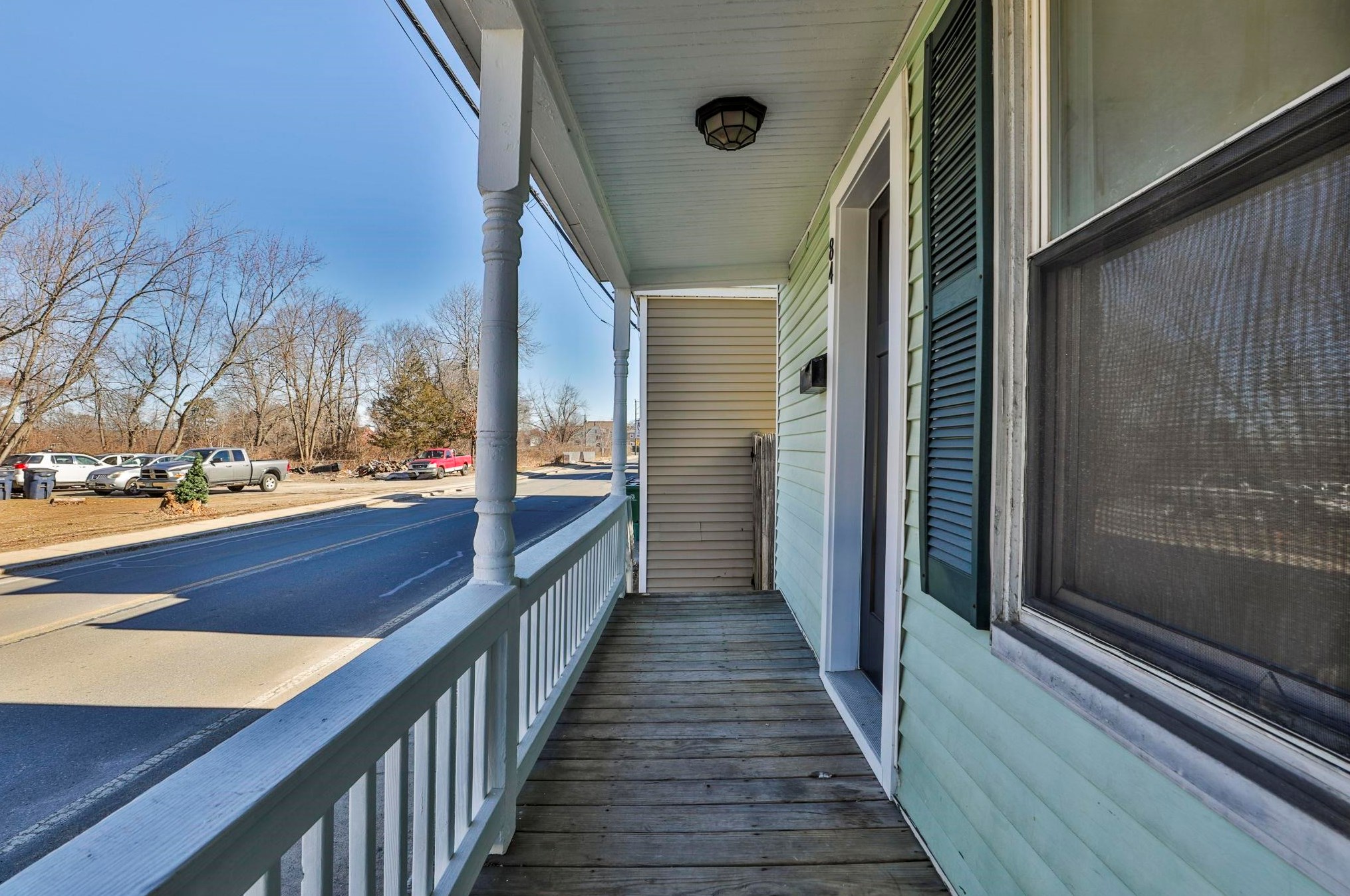 84 Ledge St, Nashua, NH 03060