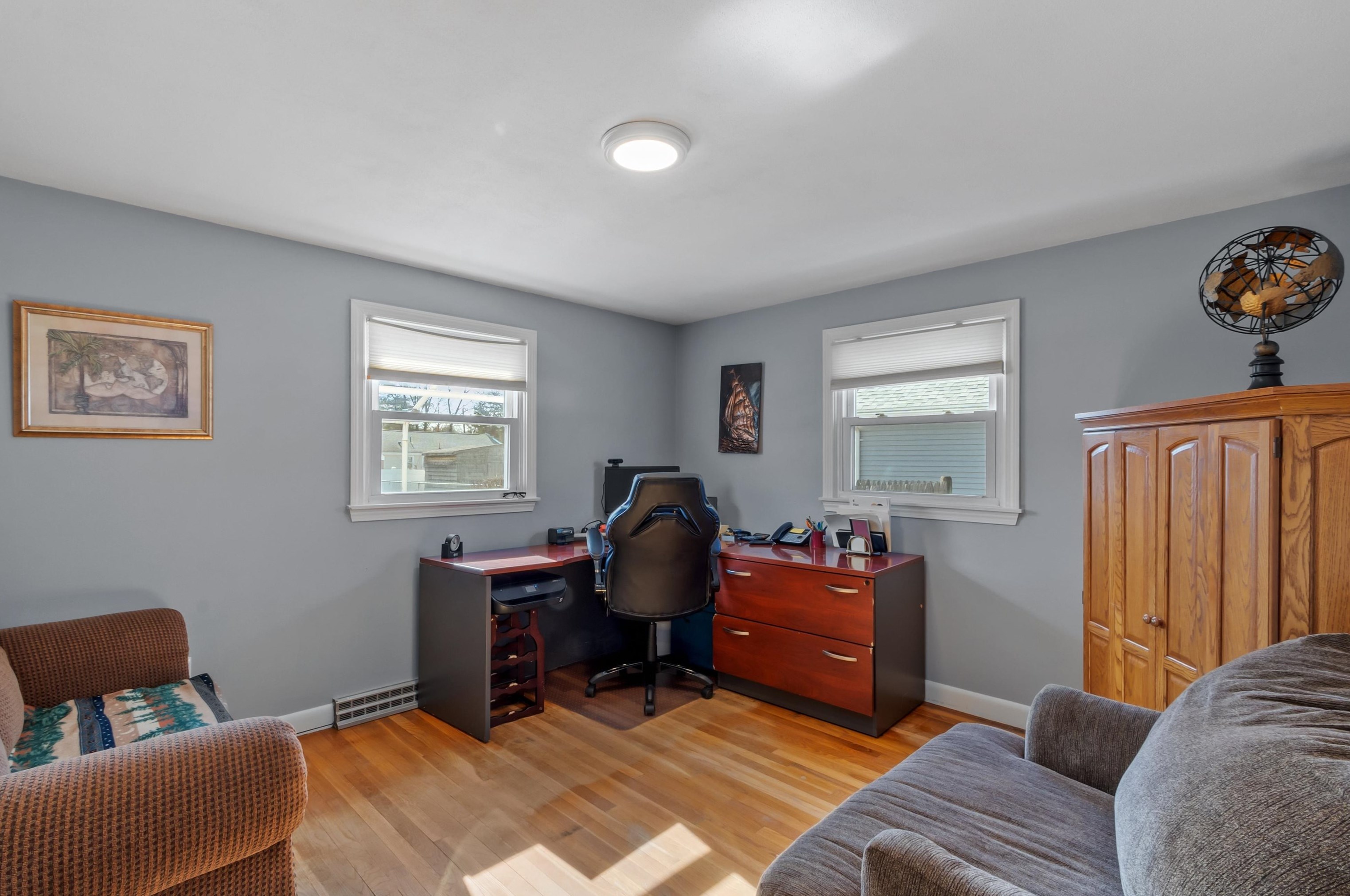 9 Olive Ave, Salem NH  03079-2329 exterior