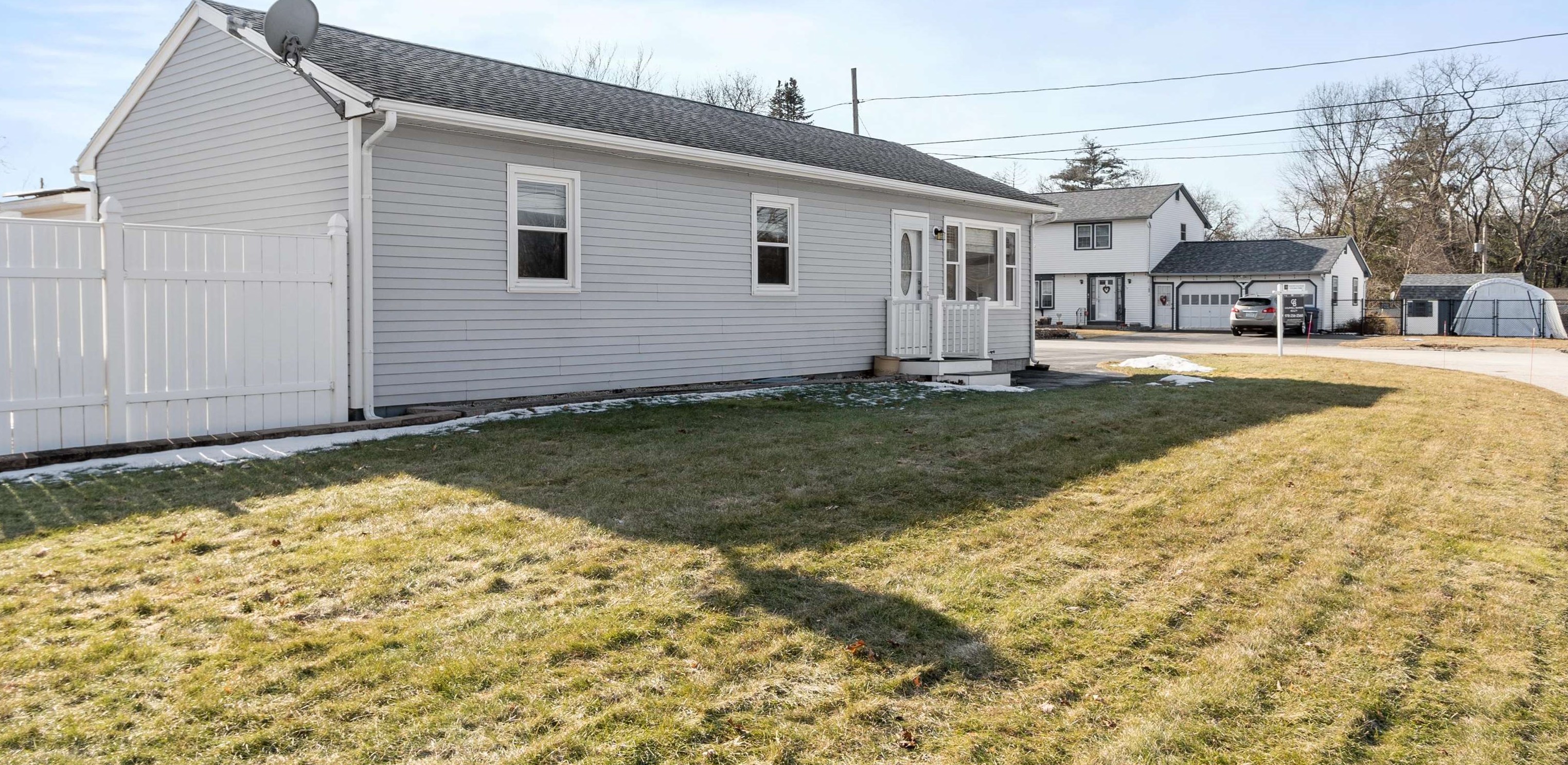 7 Blackstone St, Hudson NH  03051-4354 exterior