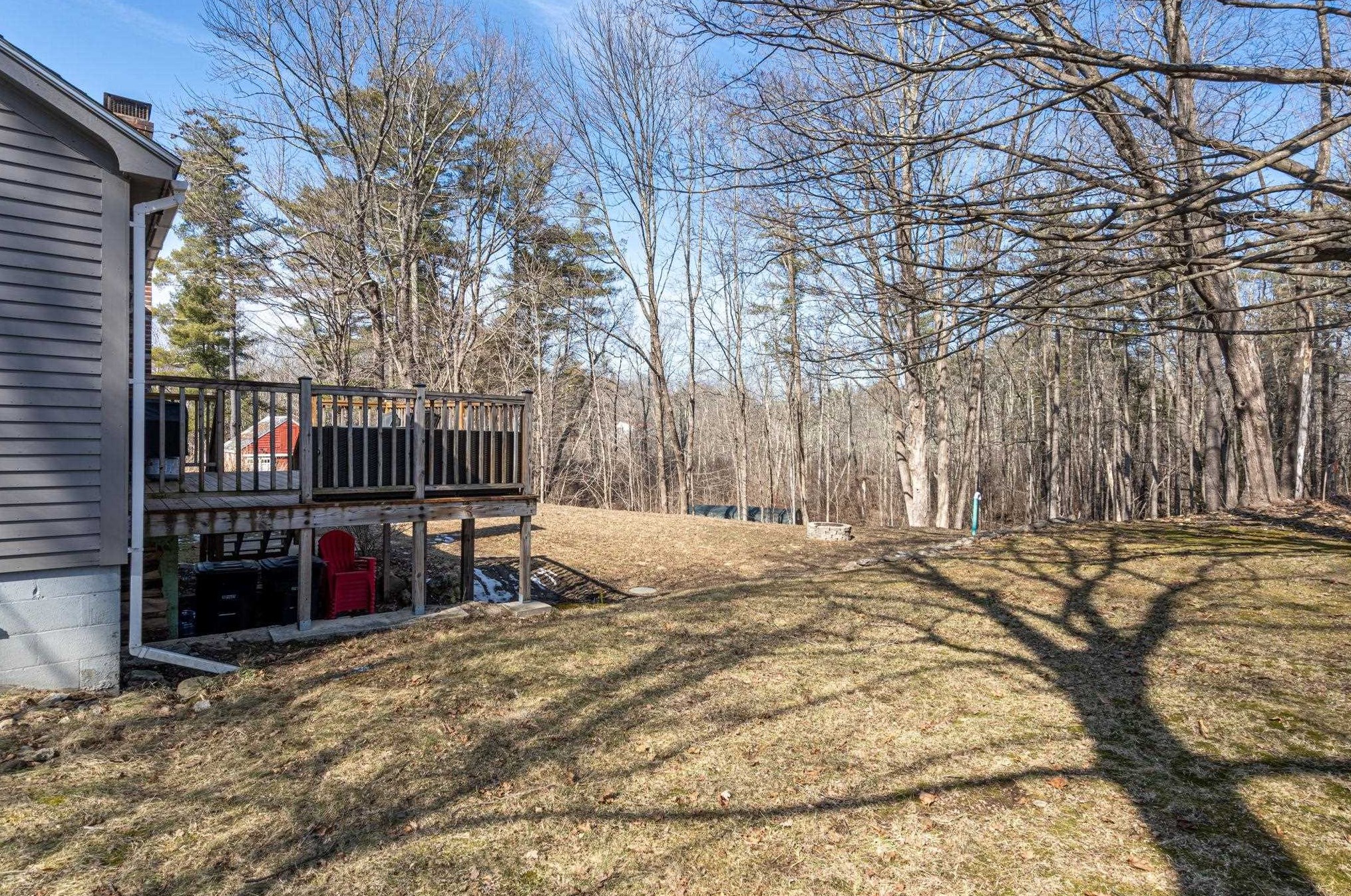 280 Main St, Danville NH  03819-3239 exterior